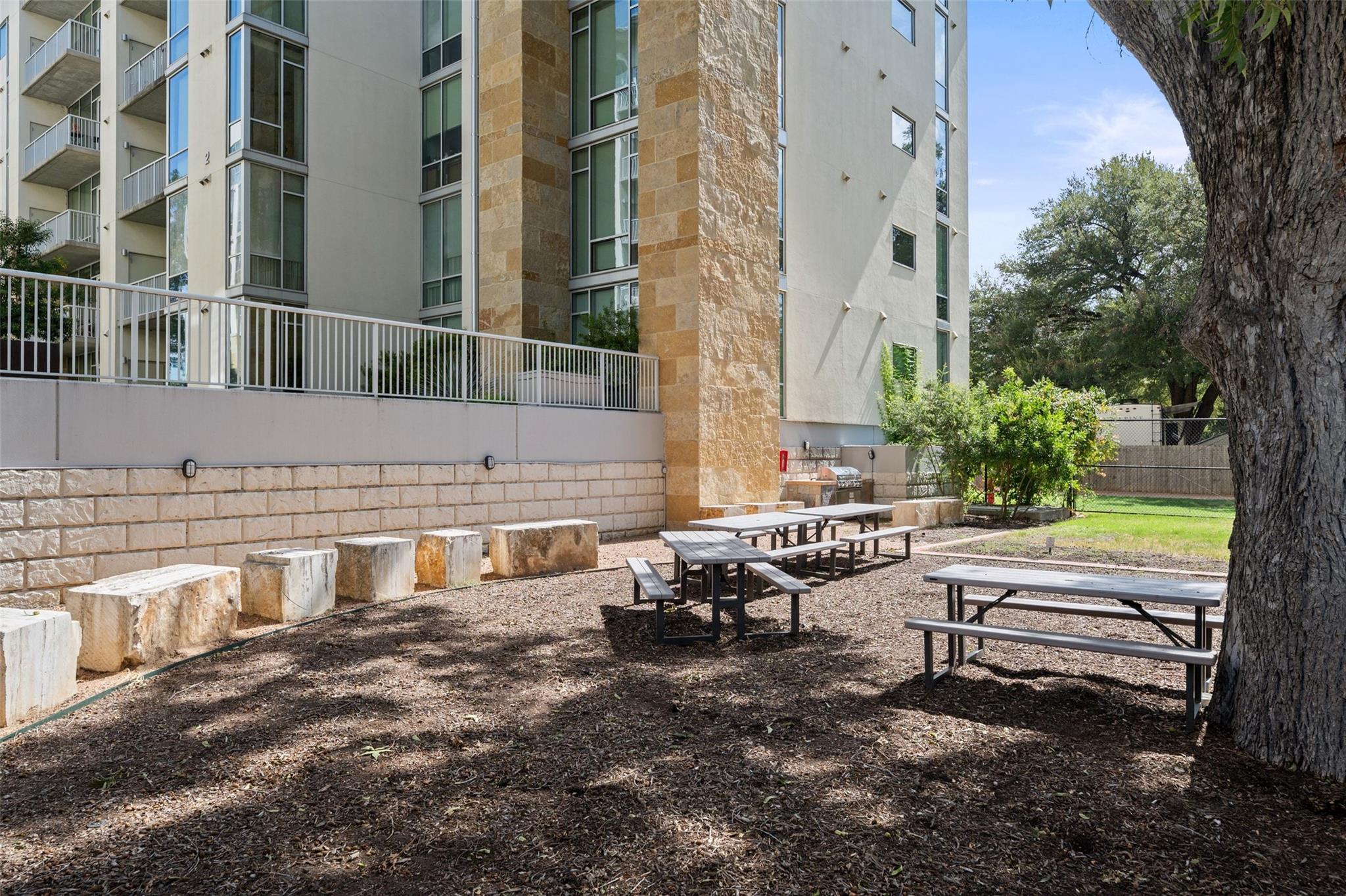 1600 Barton Springs RD # 1406