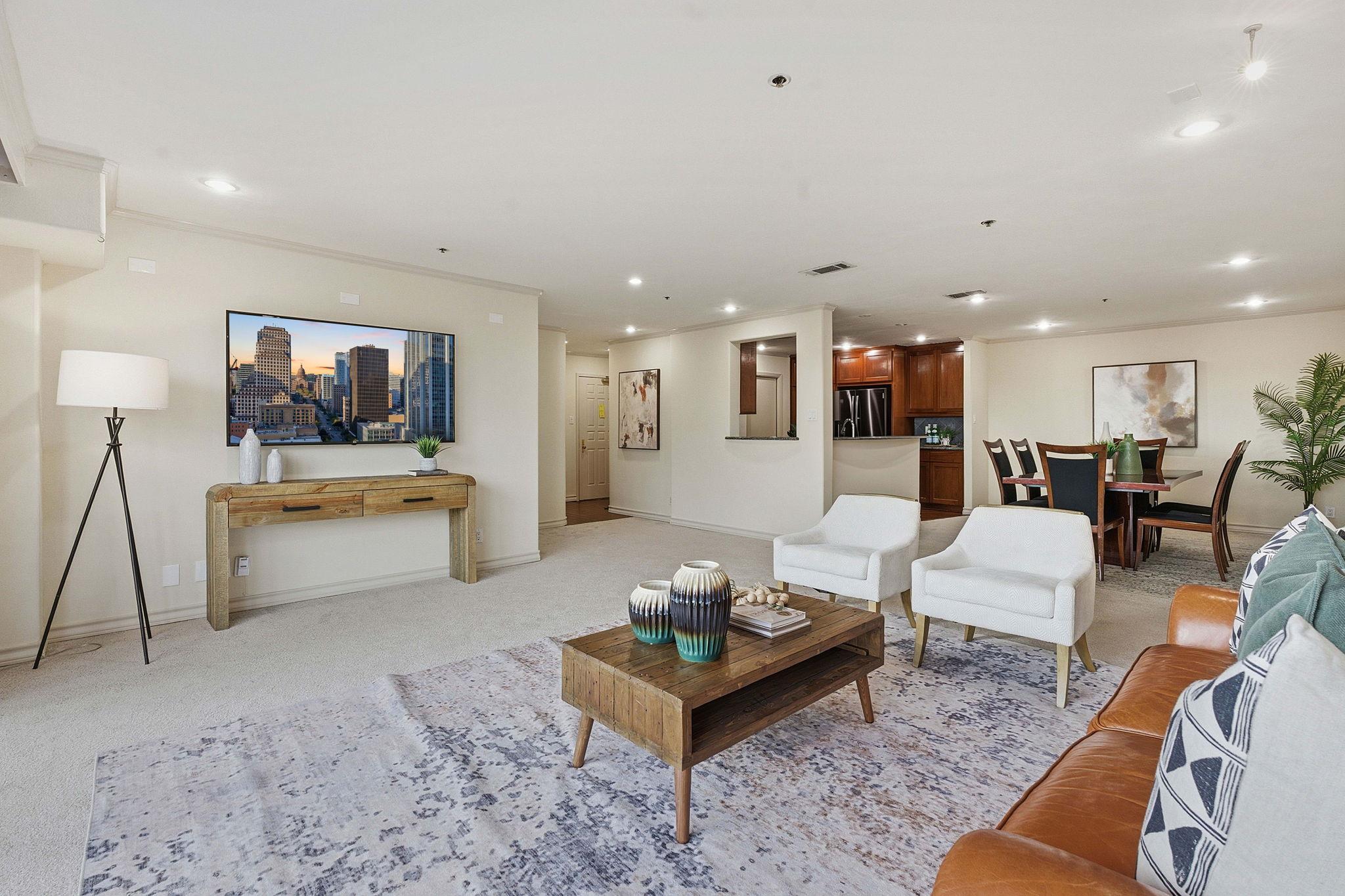 40 N Interstate 35 Highway Unit: 10B4