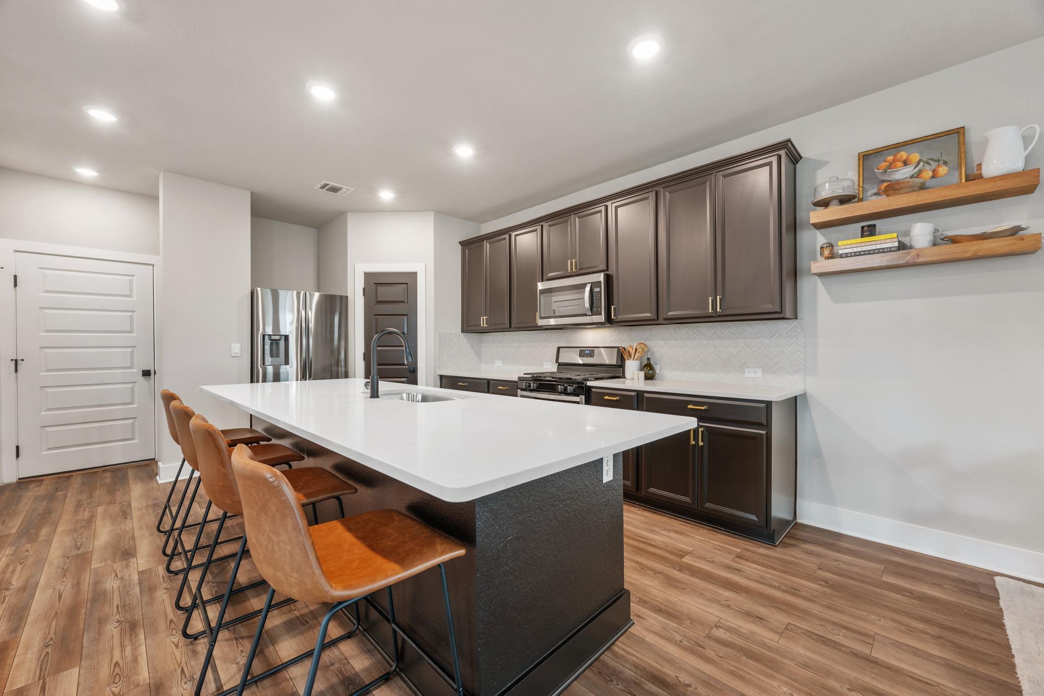 7108 Guastavino CT