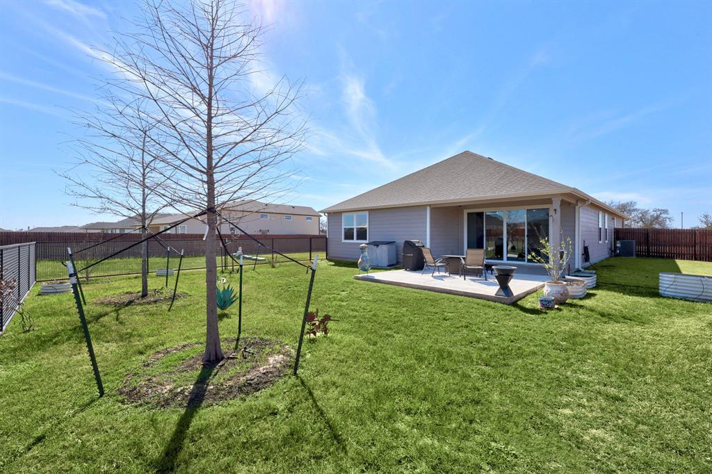 191 Silverton LN