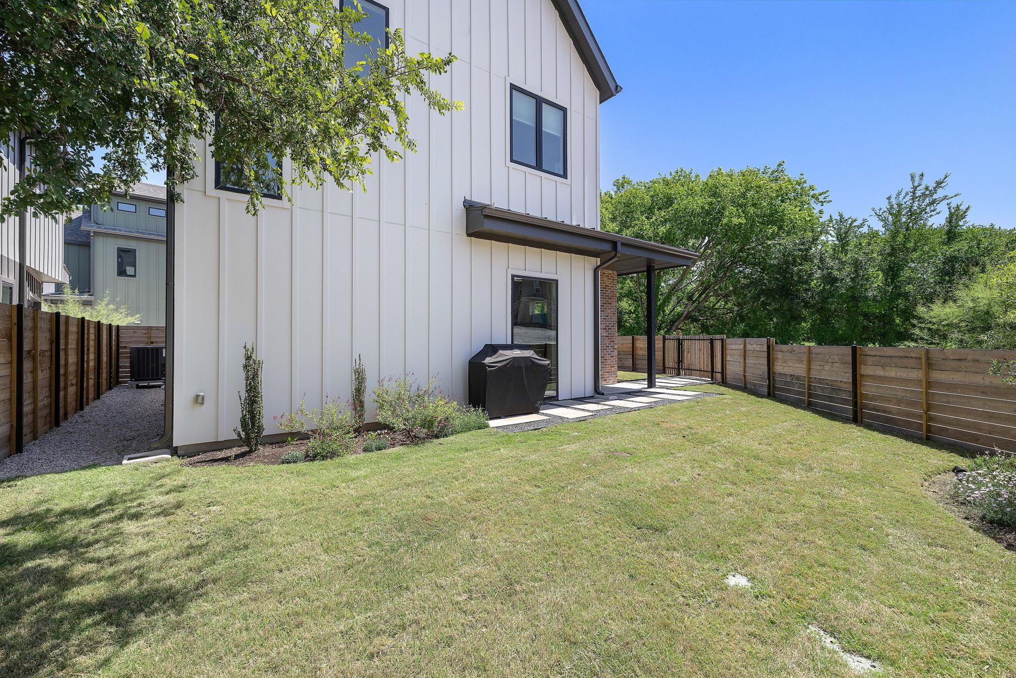 1713 E M Franklin Ave # 1
