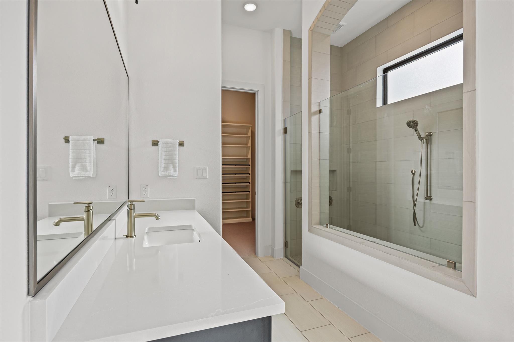 3021 Anzio LN