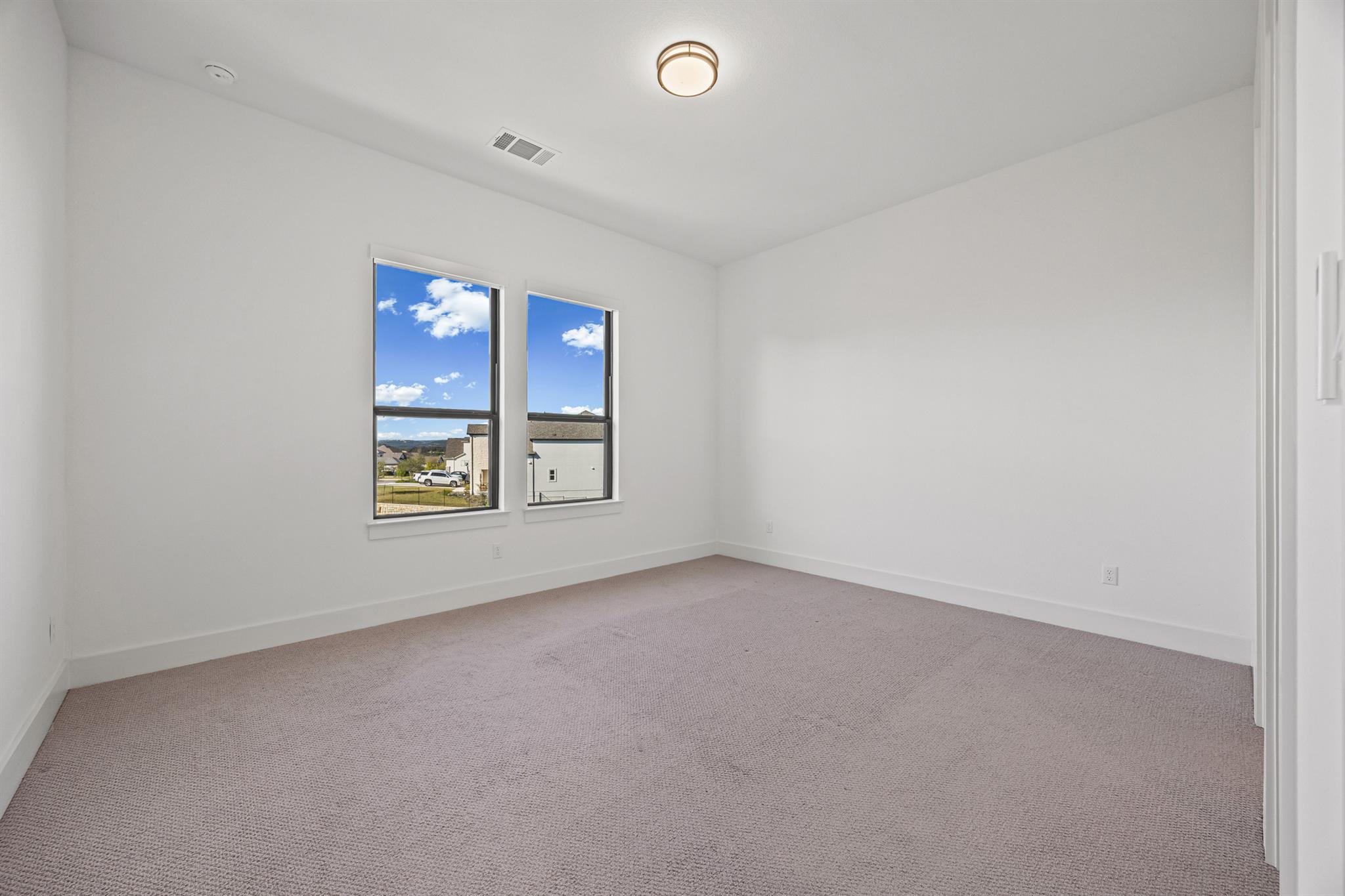 3021 Anzio LN