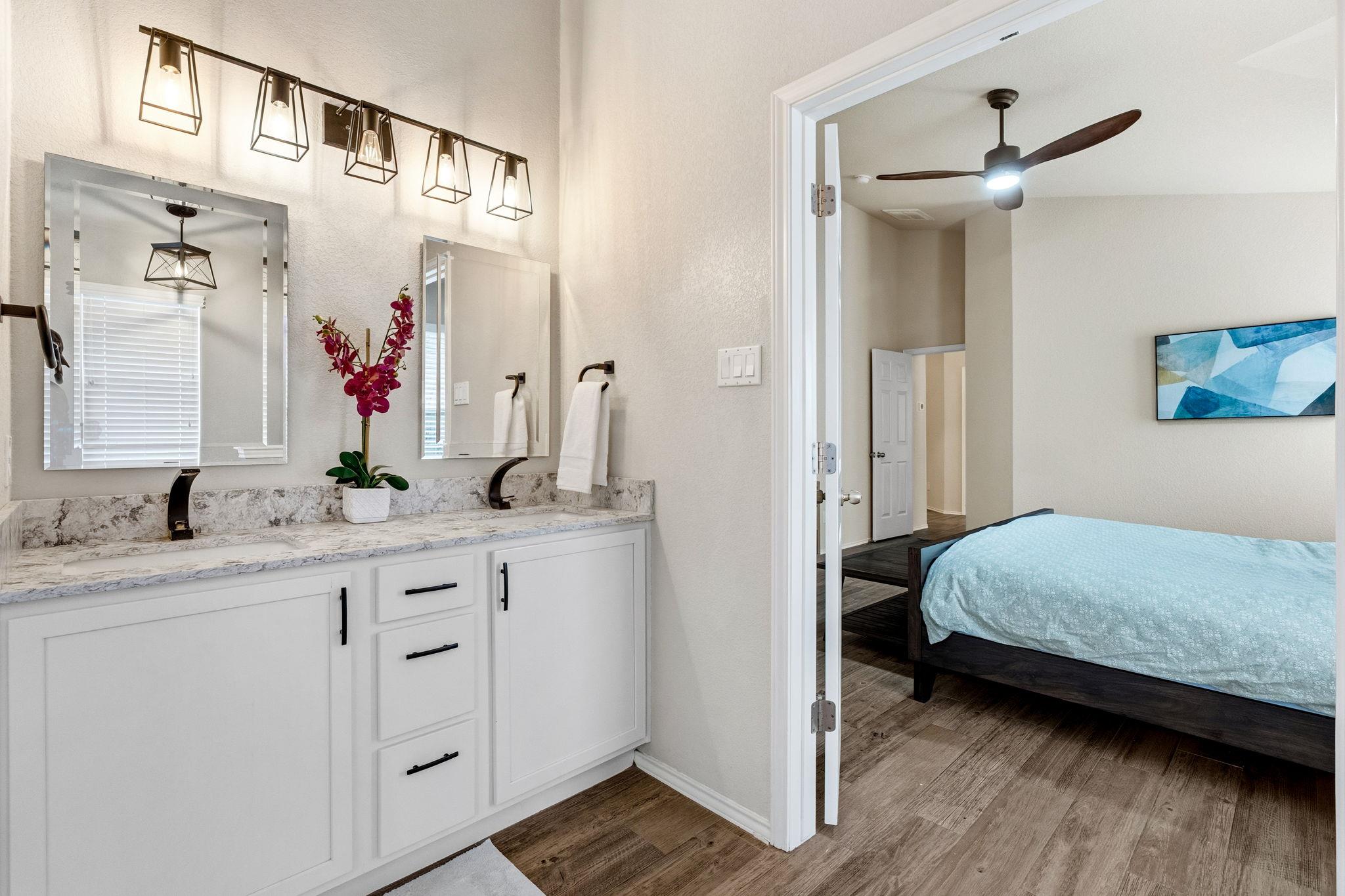 11528 Running Brush LN