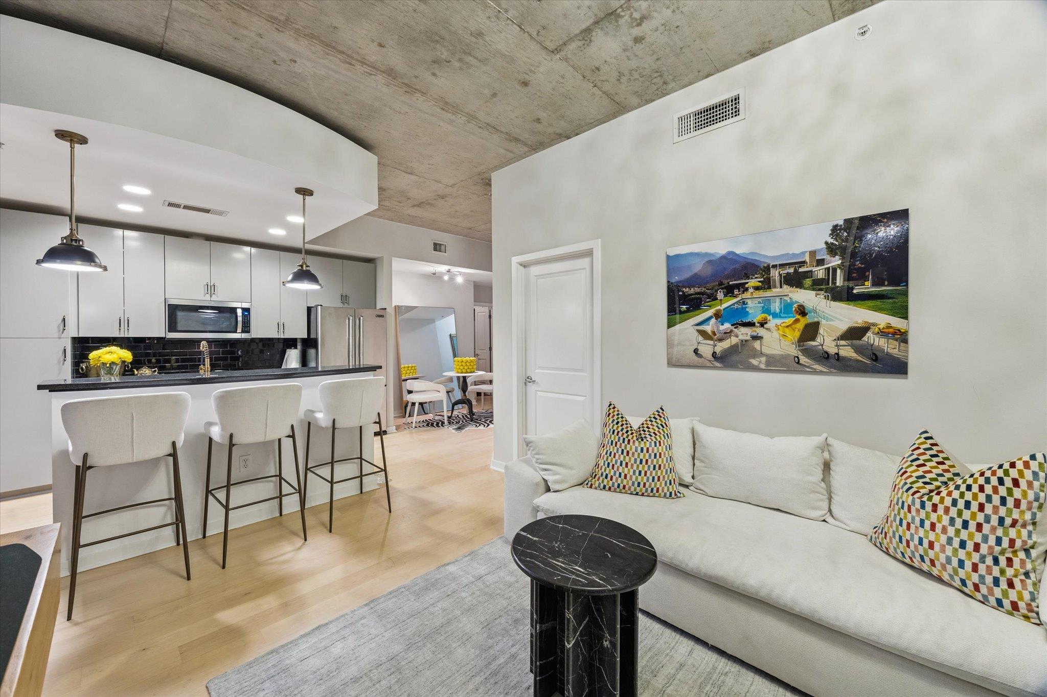 360 Nueces ST # 1417