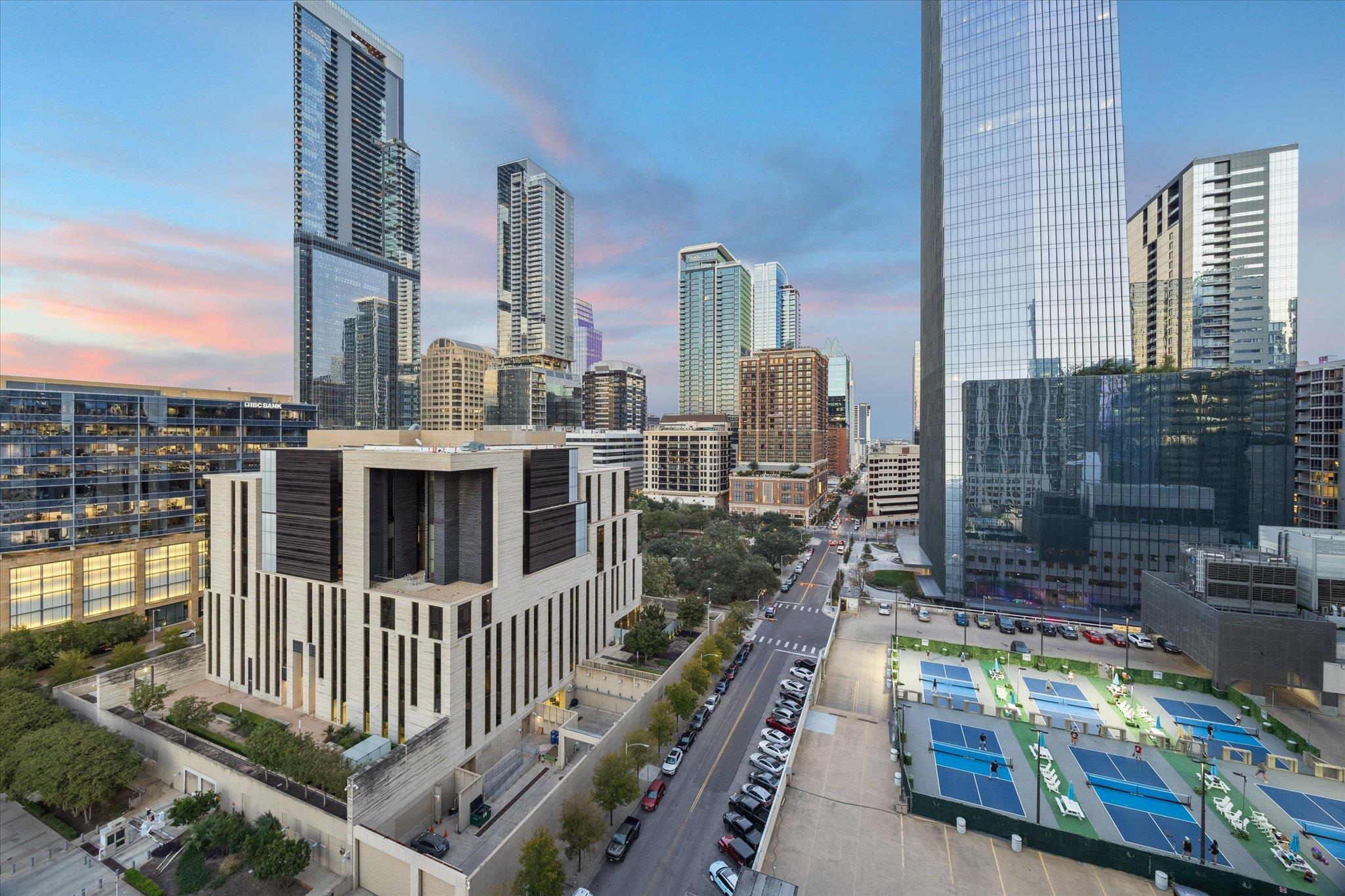 360 Nueces ST # 1417