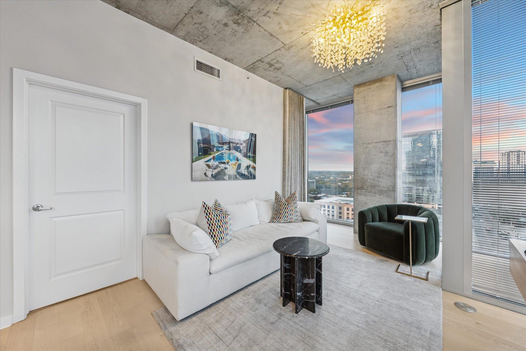 360 Nueces ST # 1417