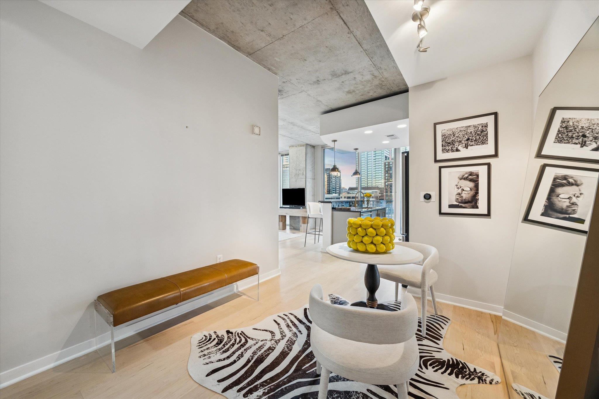 360 Nueces ST # 1417