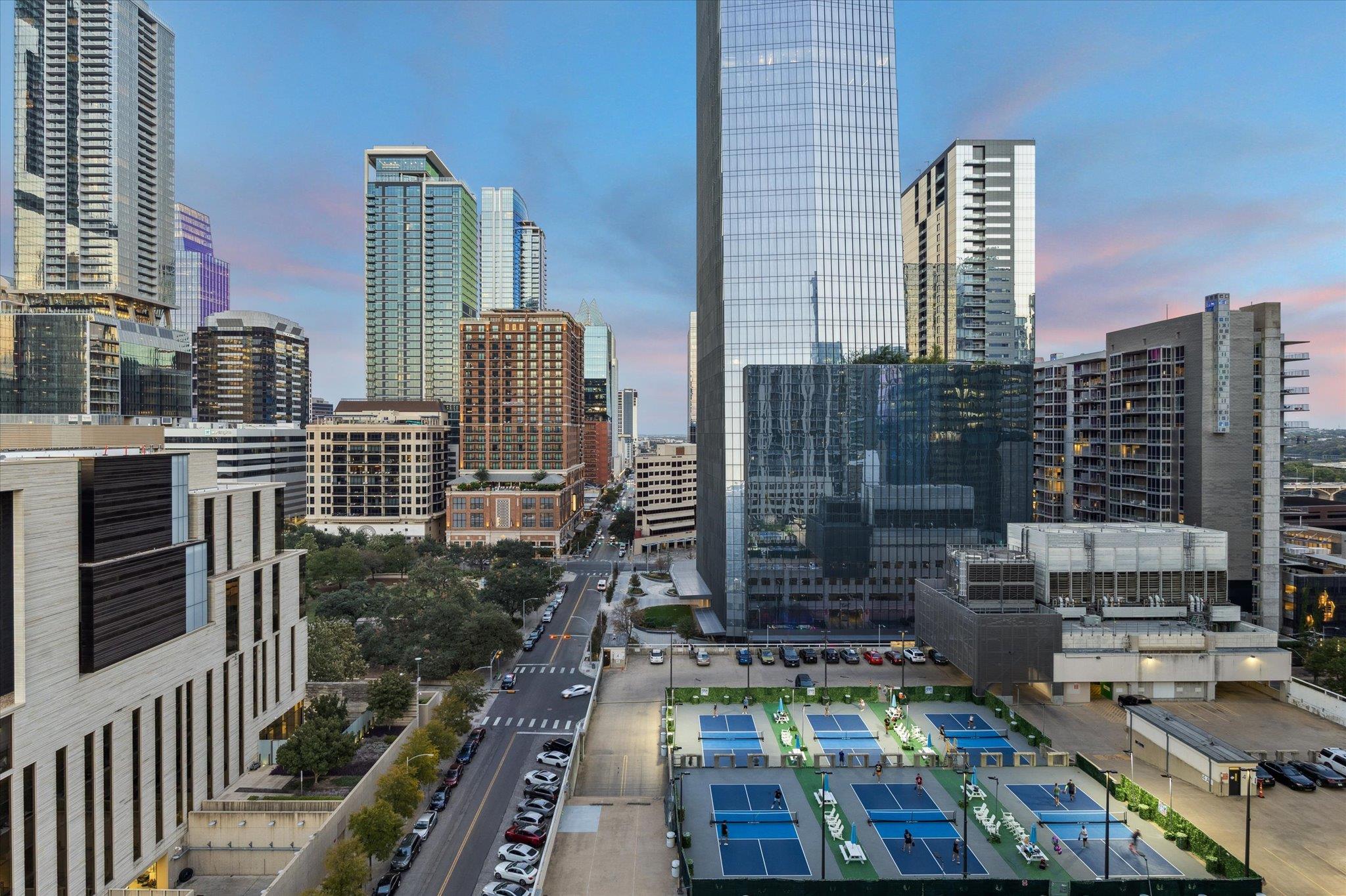 360 Nueces ST # 1417