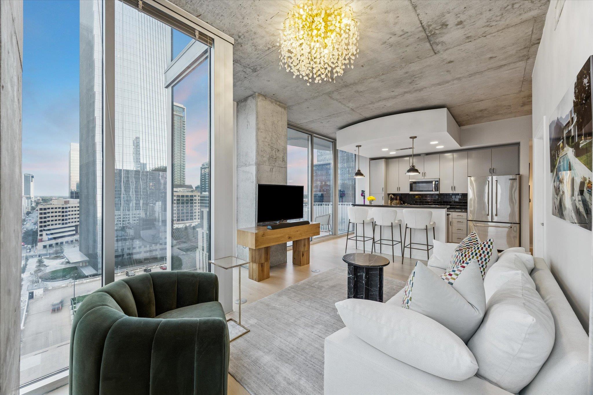 360 Nueces ST # 1417