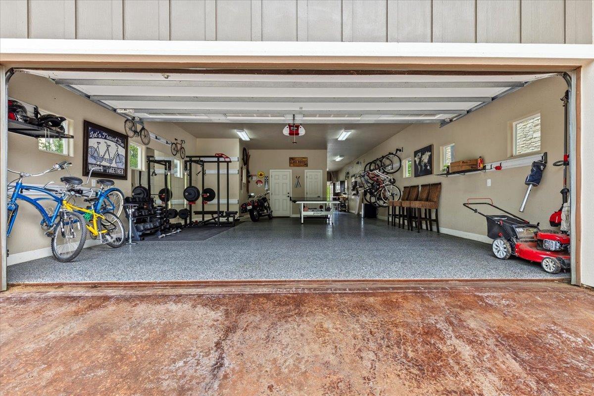 806 Misty Downs DR
