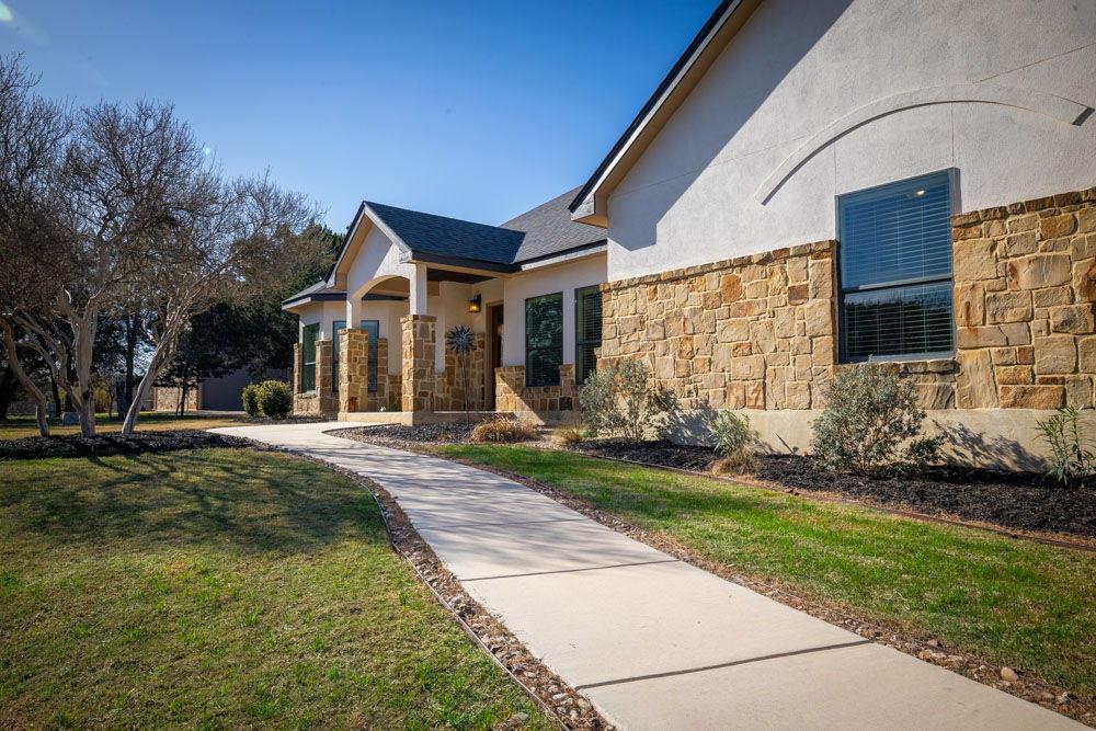 750 Cambridge DR