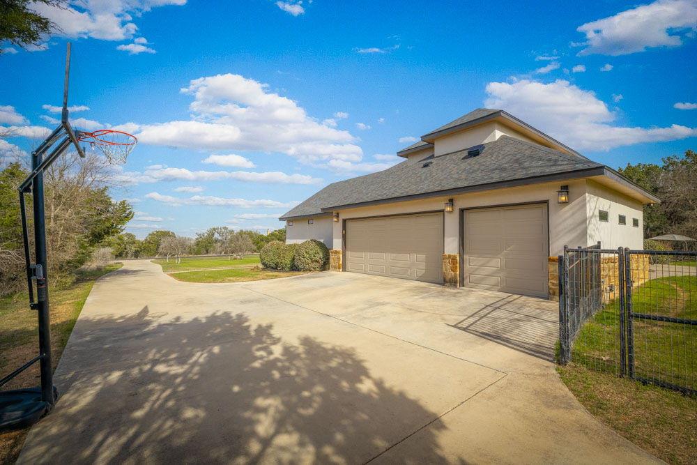 750 Cambridge DR