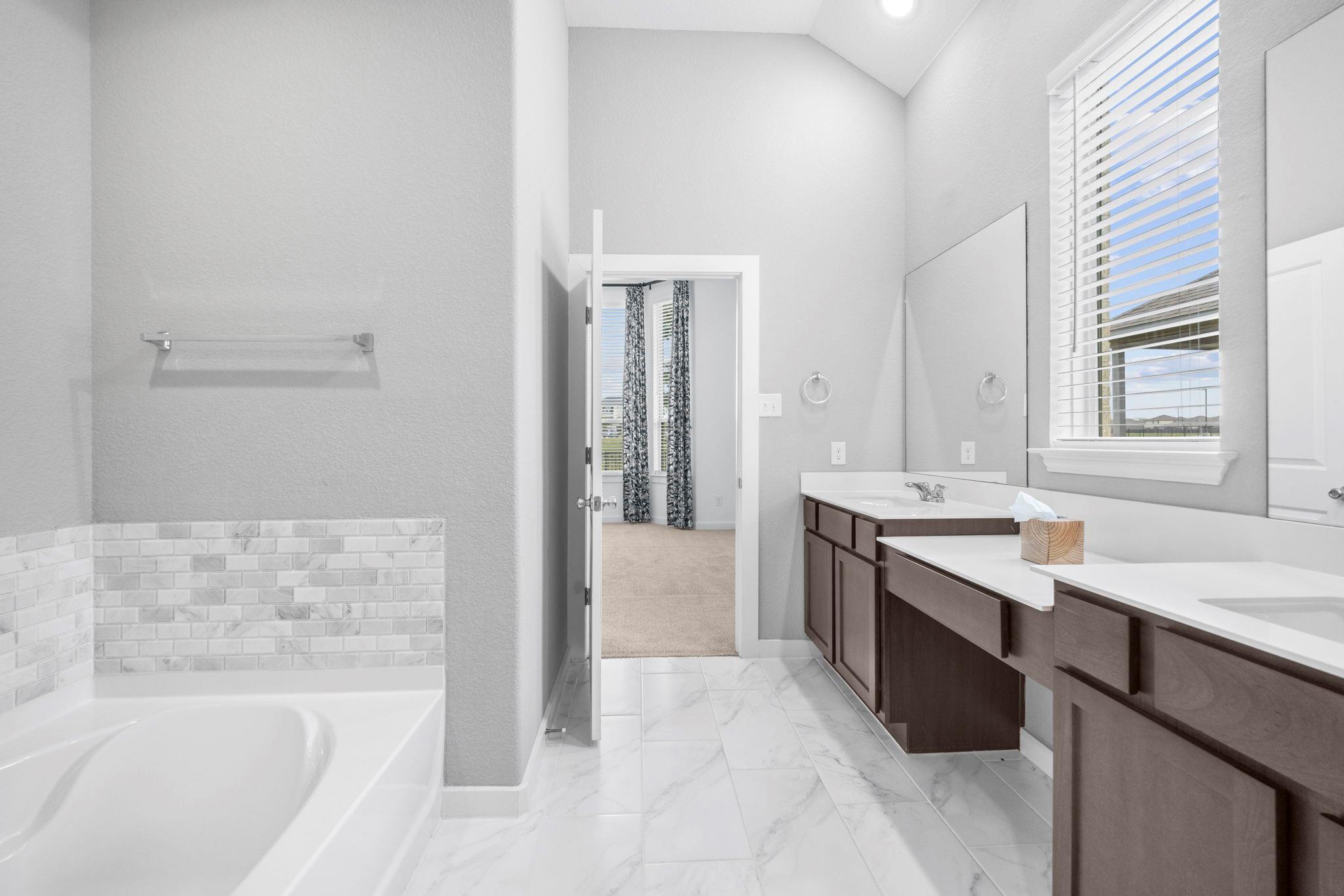 5724 Toscana TRCE