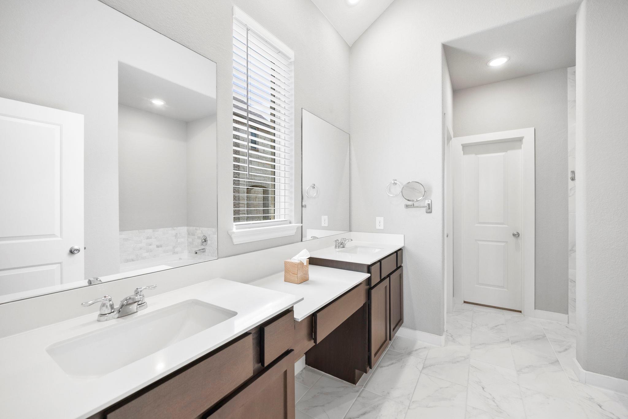 5724 Toscana TRCE
