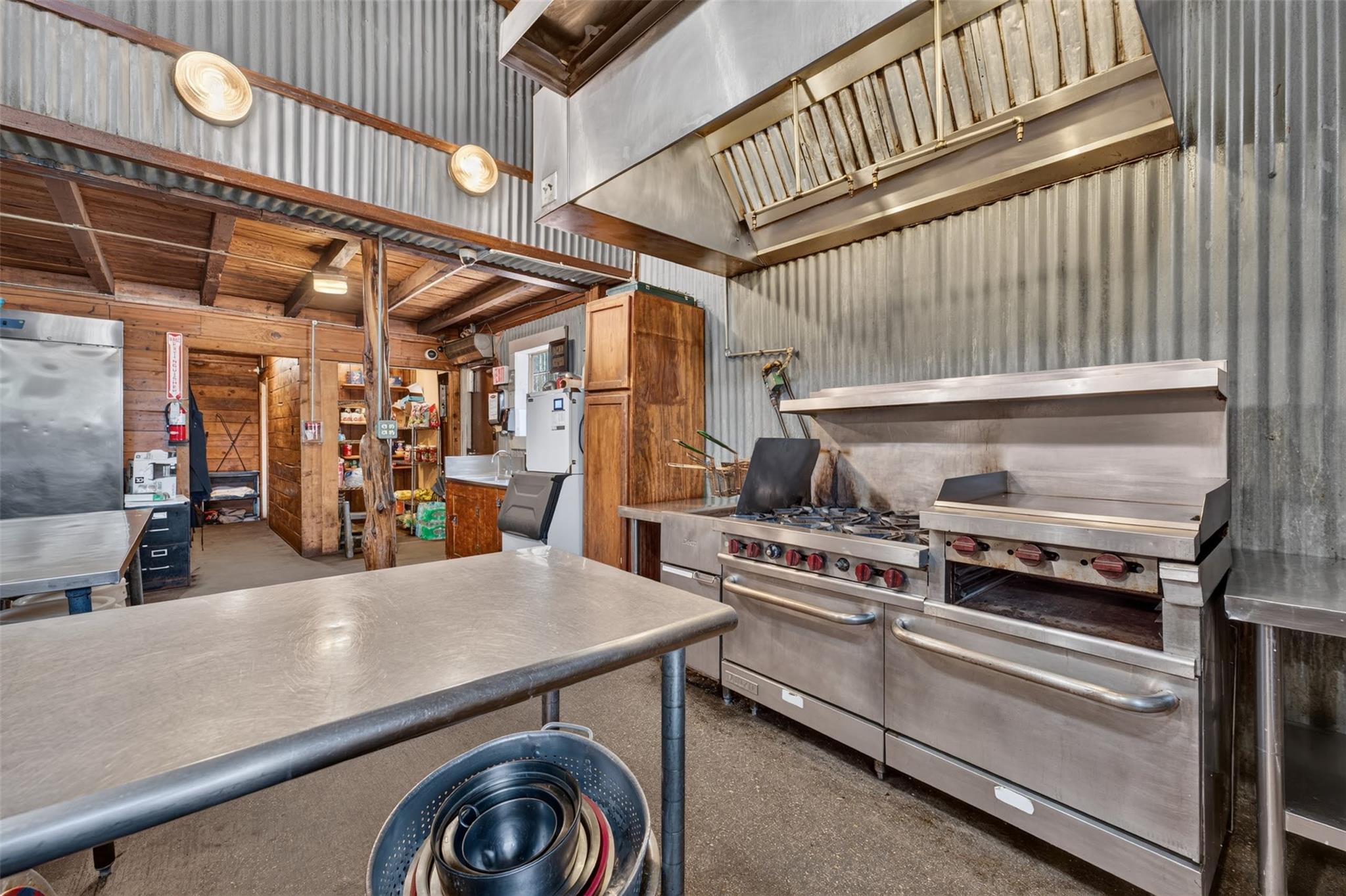 2274 County Road 203 LOOP