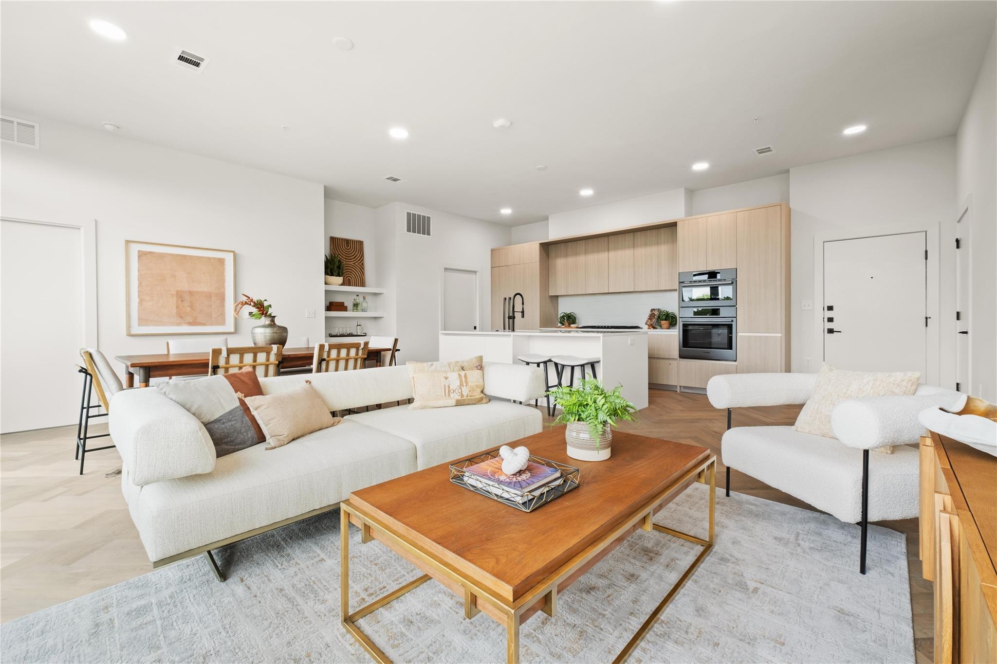 2209 S 1st ST # 402