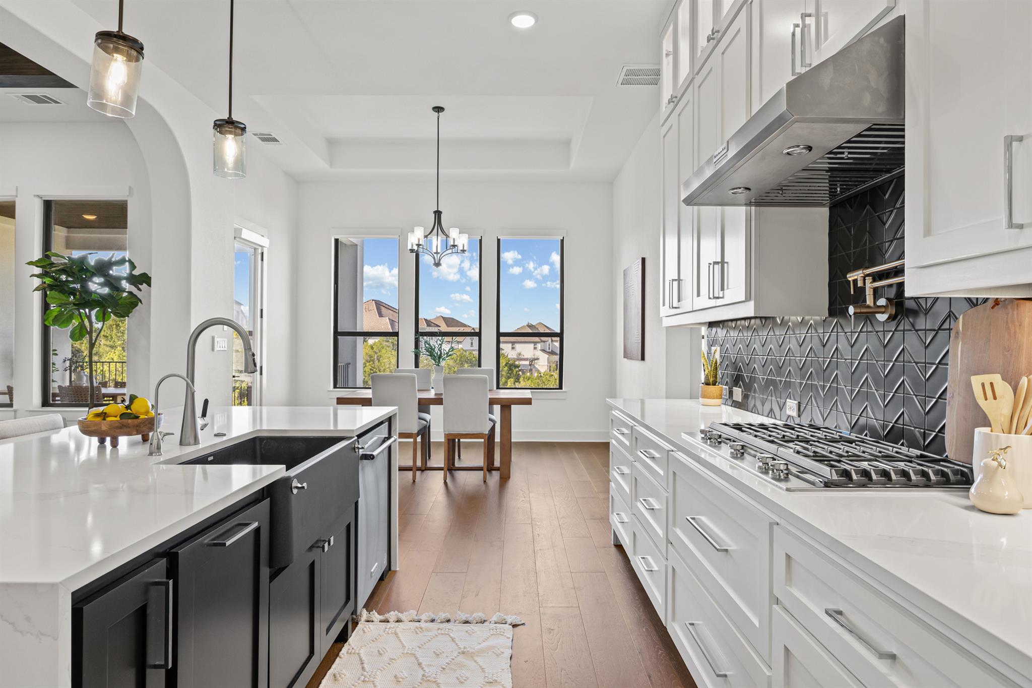 3021 Anzio LN