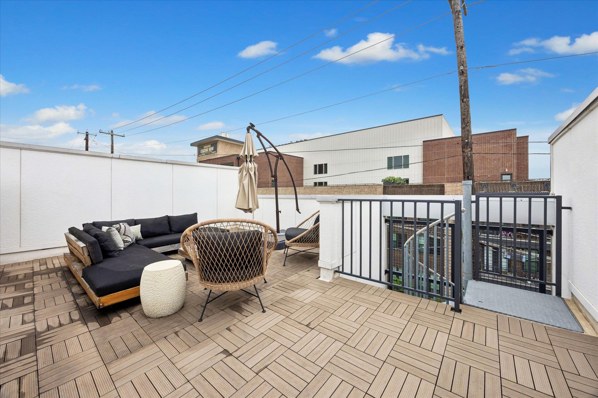 1002 Concordia Ave