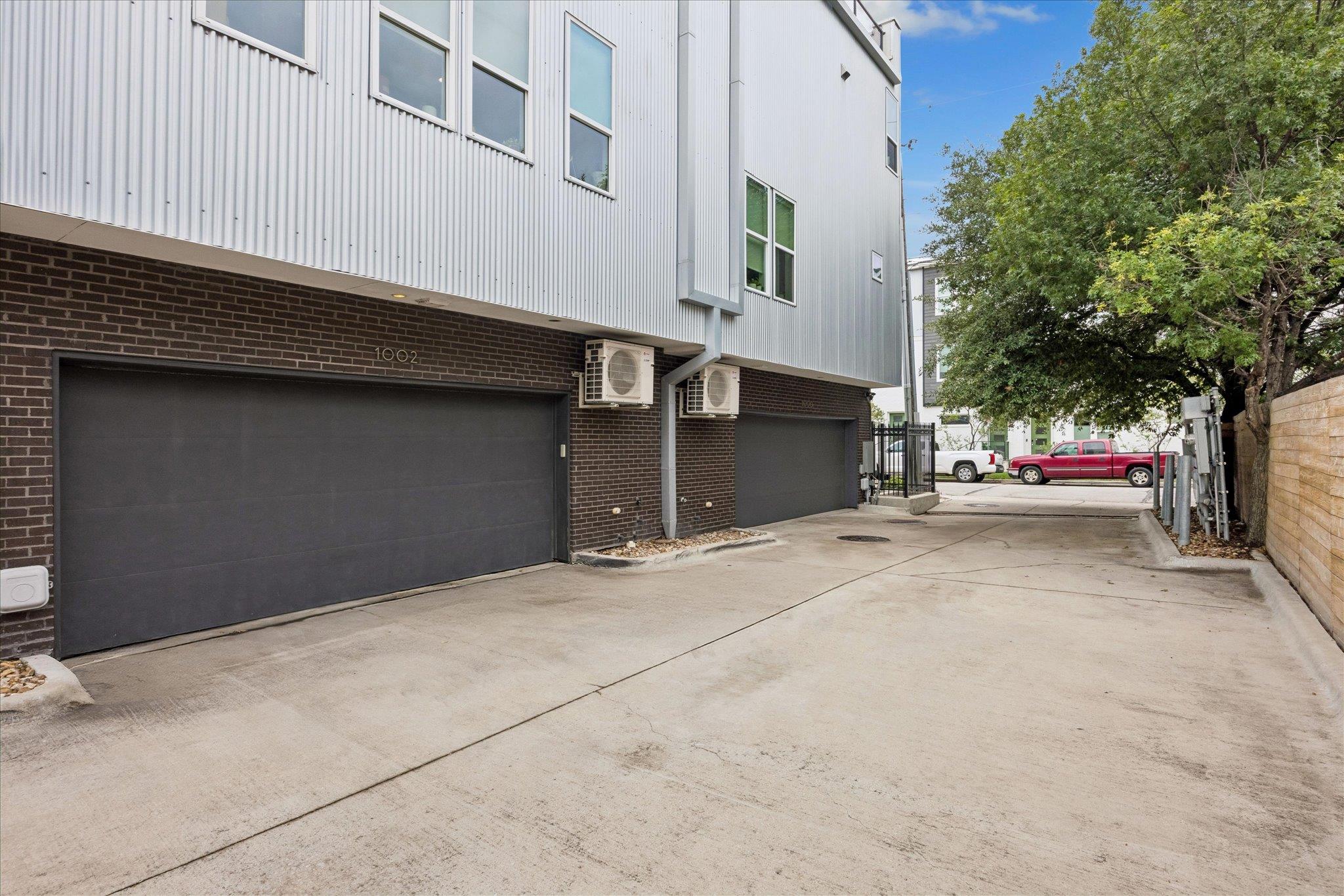 1002 Concordia Ave