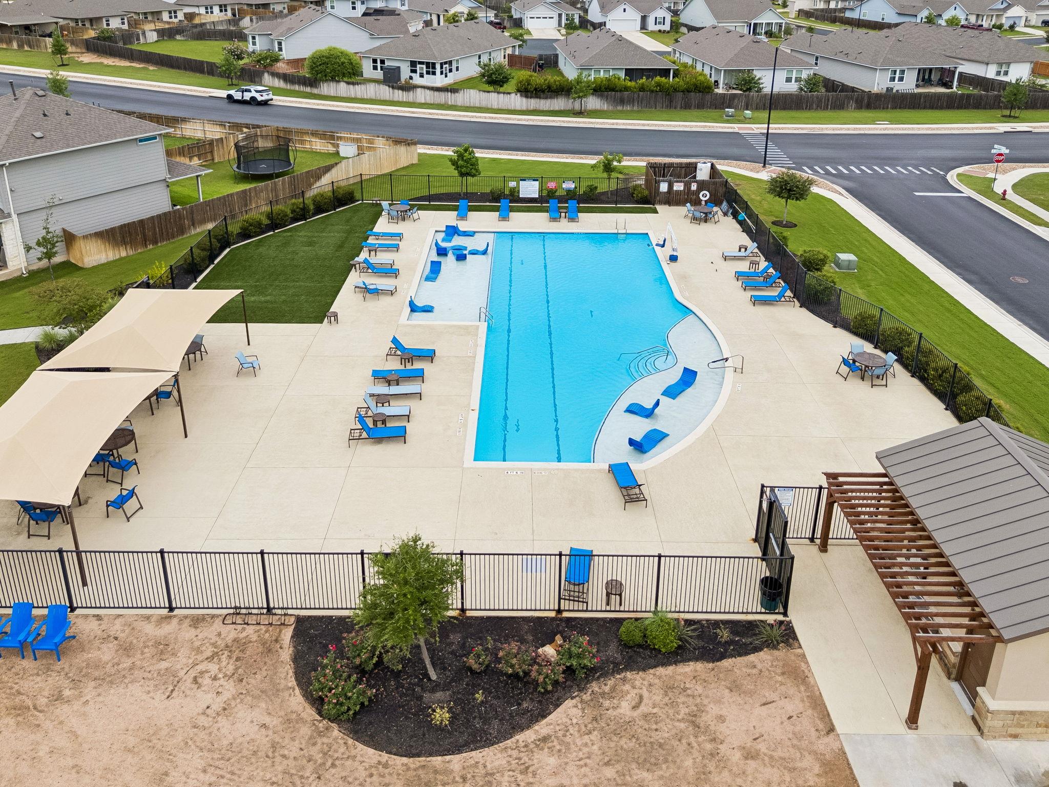 301 Rimrock CT