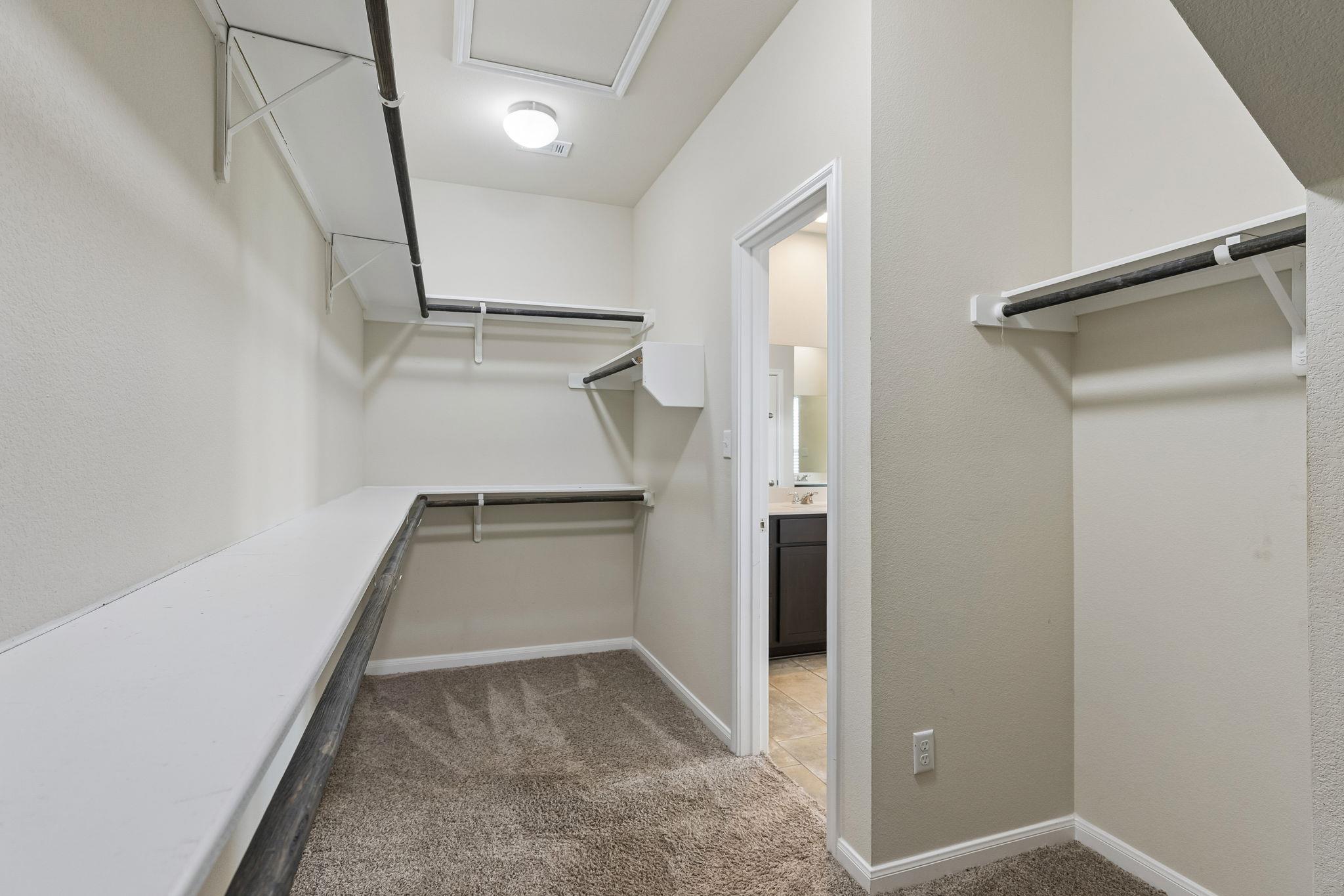 301 Rimrock CT
