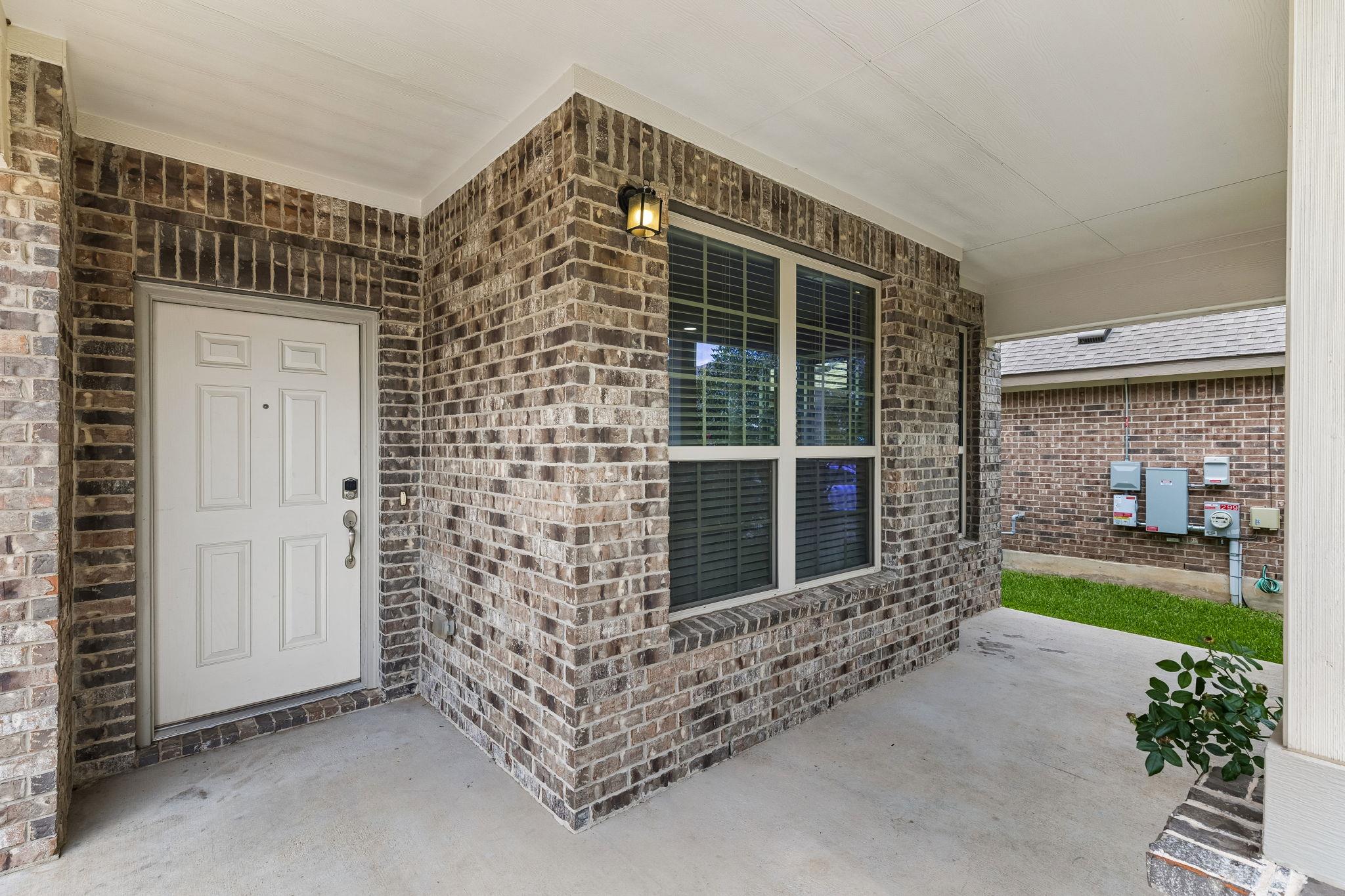 301 Rimrock CT
