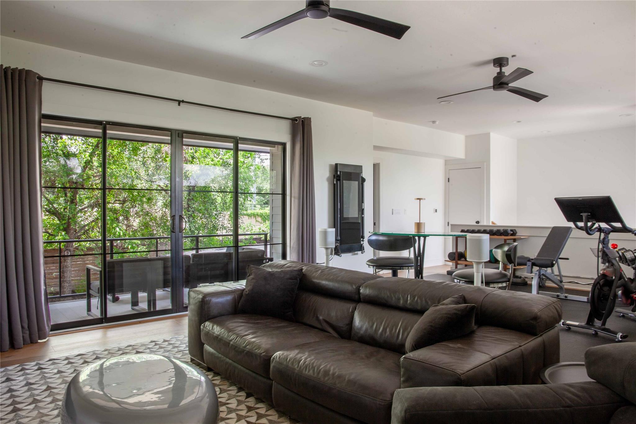 6100 Gena CT