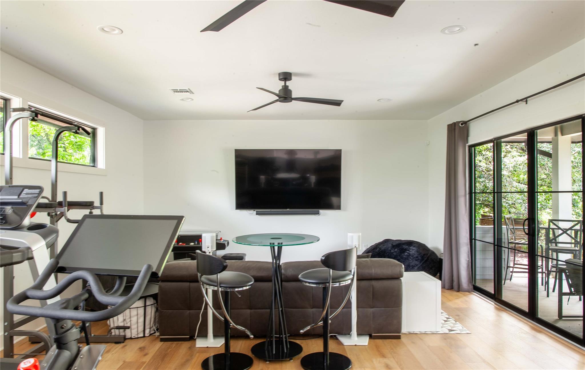 6100 Gena CT