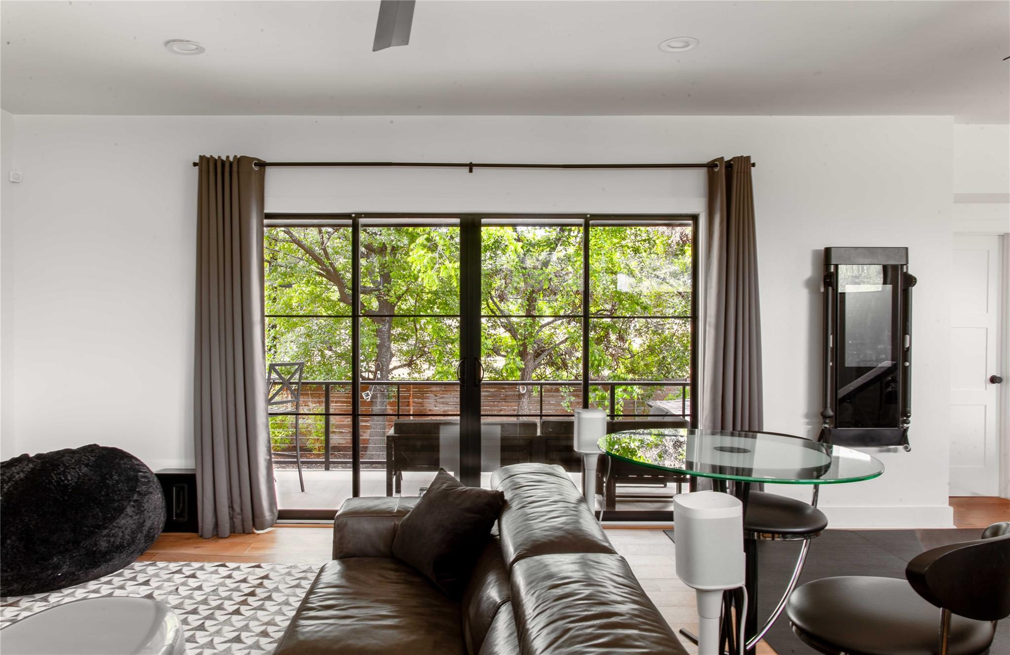 6100 Gena CT