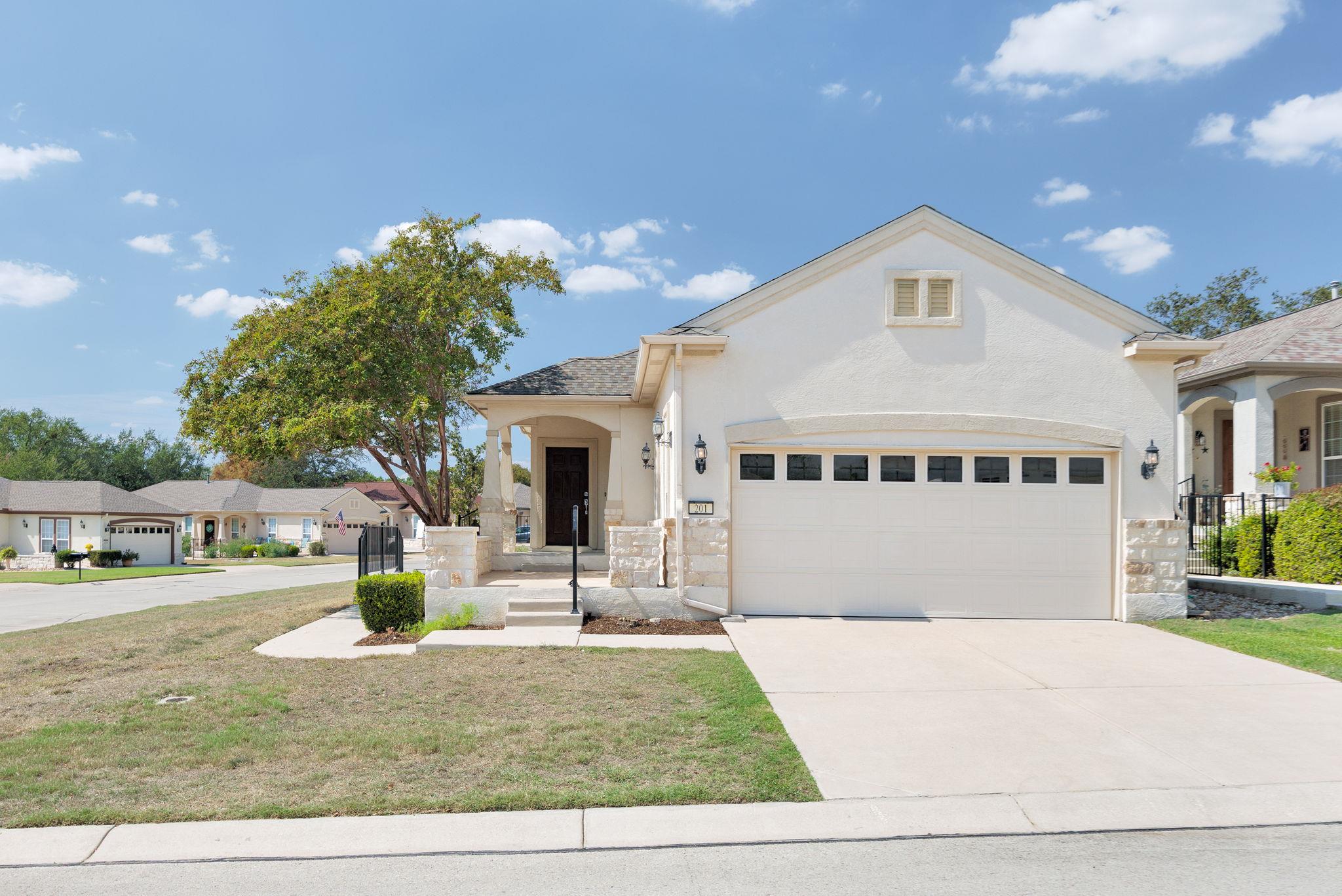 201 Limestone Shoals CT