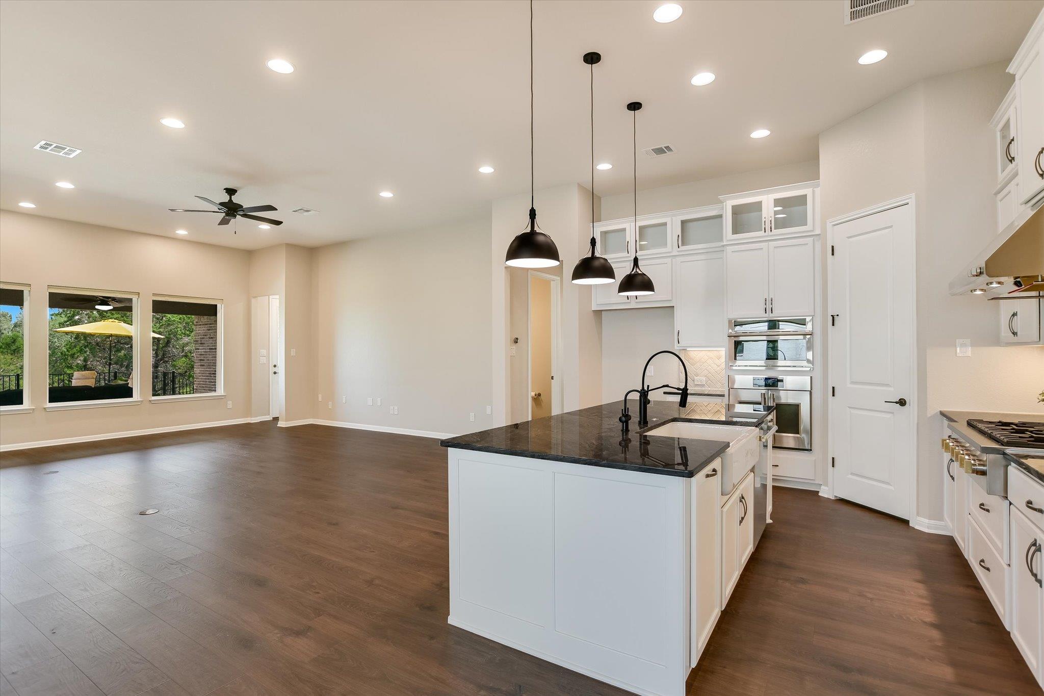 108 Trans Pecos CT