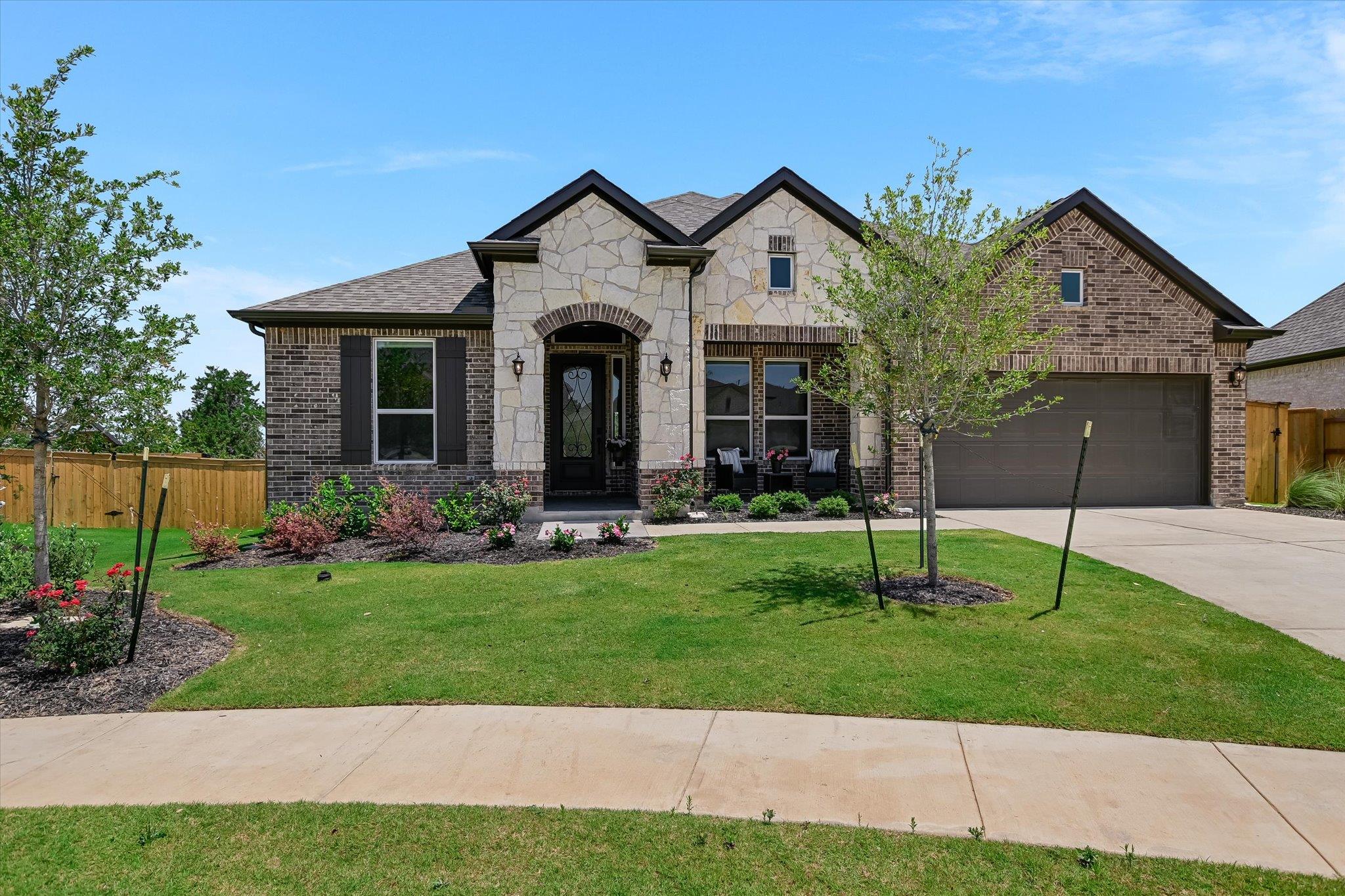 108 Trans Pecos CT
