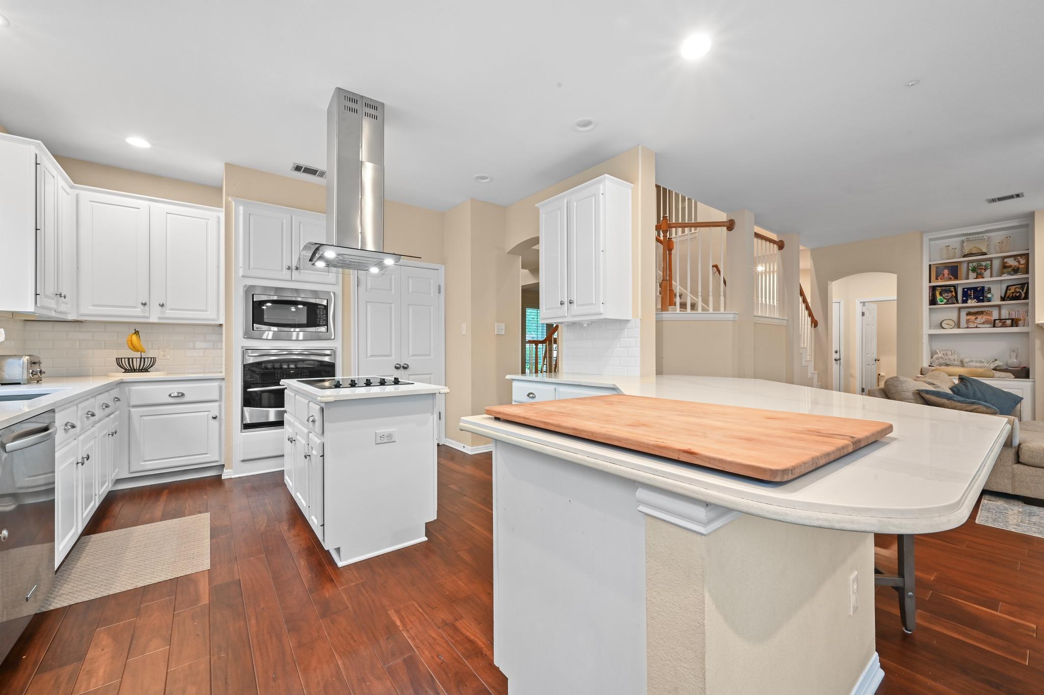 11222 Tracton LN