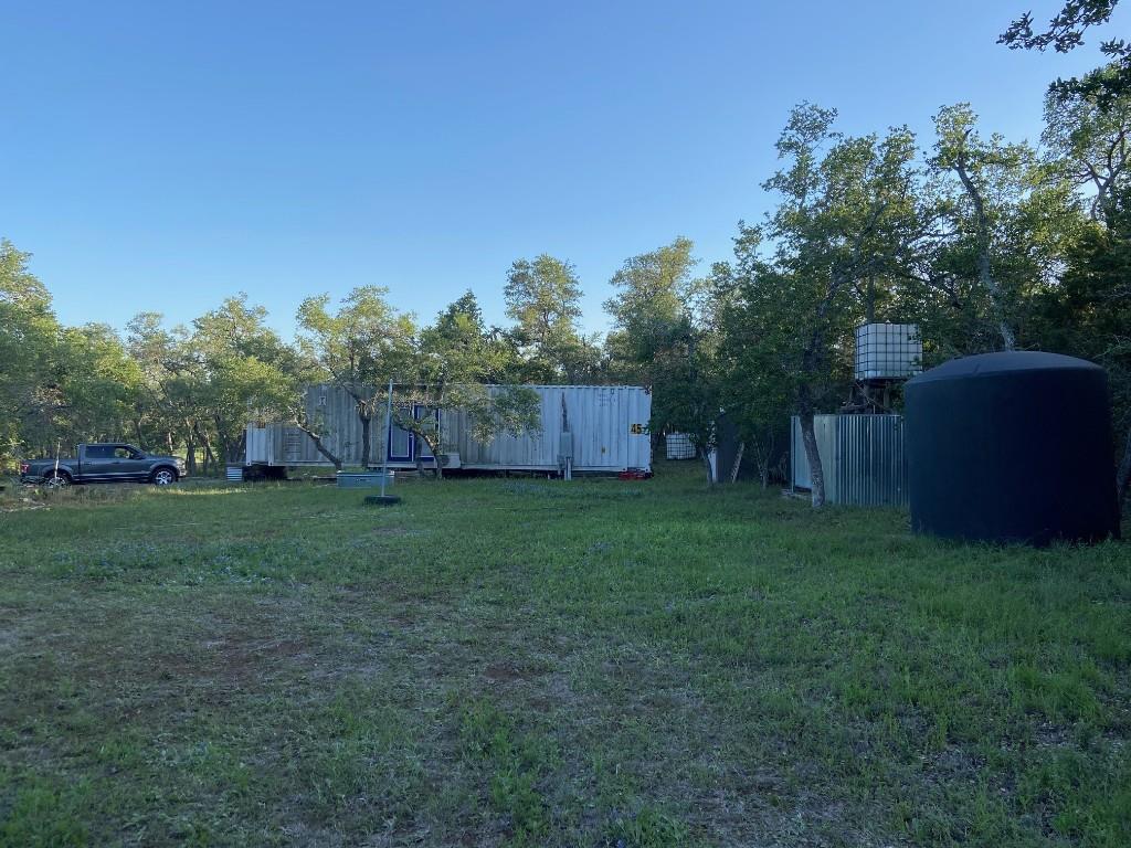 385 Country LN
