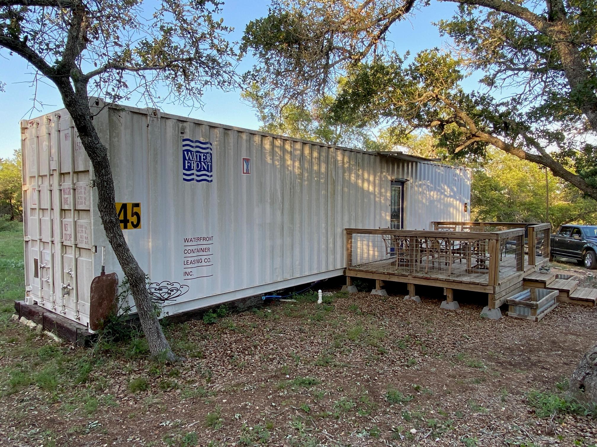 385 Country LN