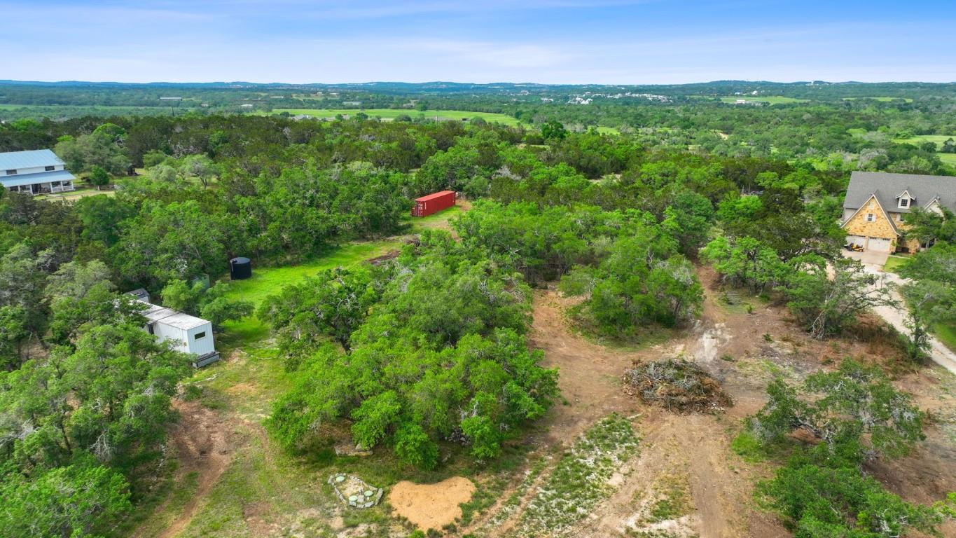 385 Country LN