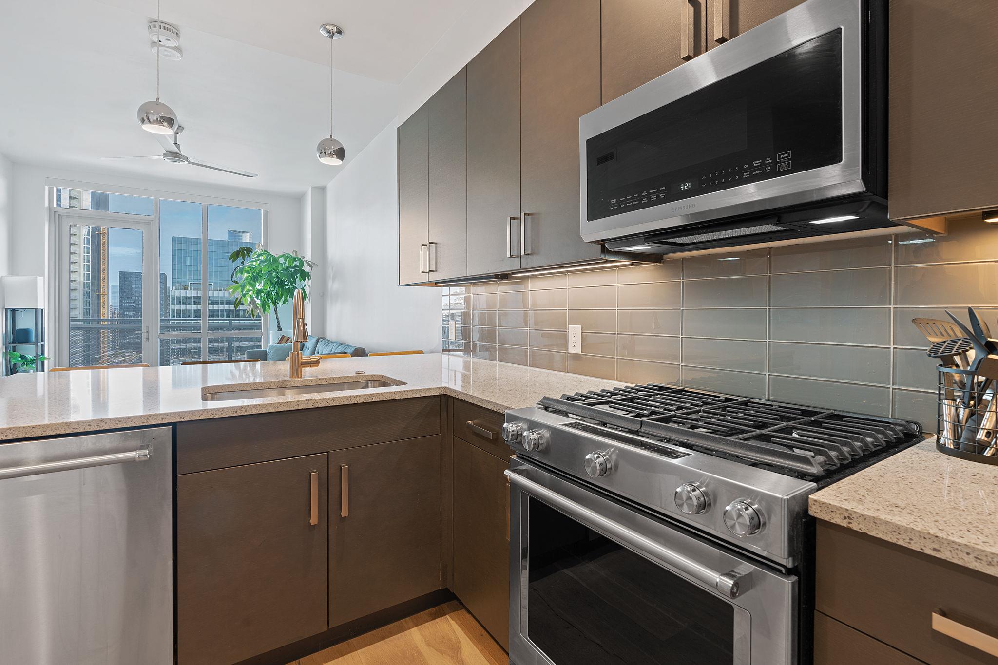 222 West Ave # 2911