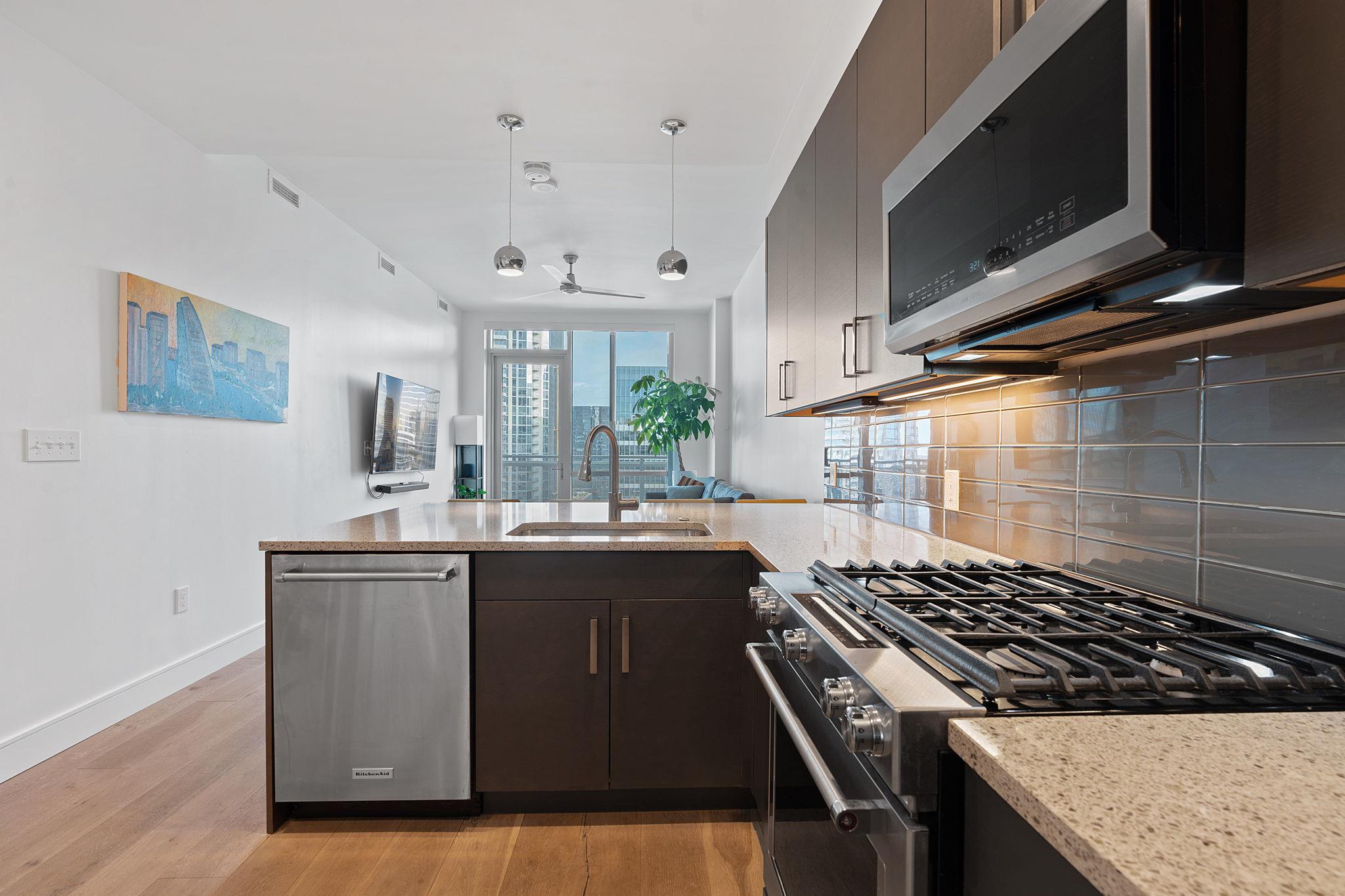 222 West Ave # 2911