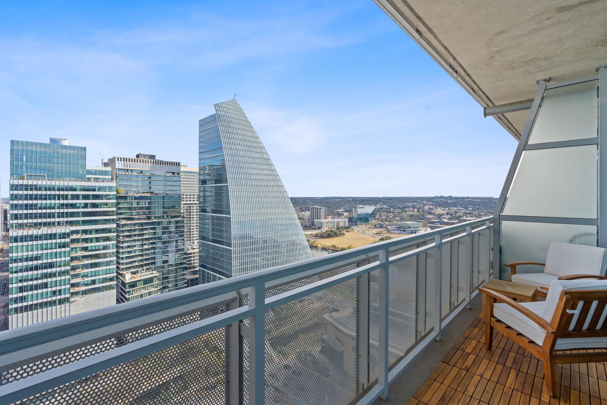 222 West Ave # 2911