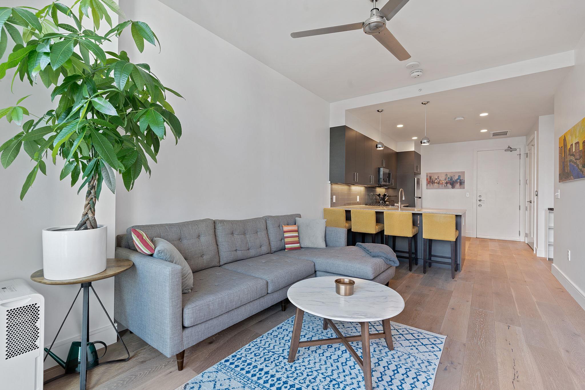 222 West Ave # 2911