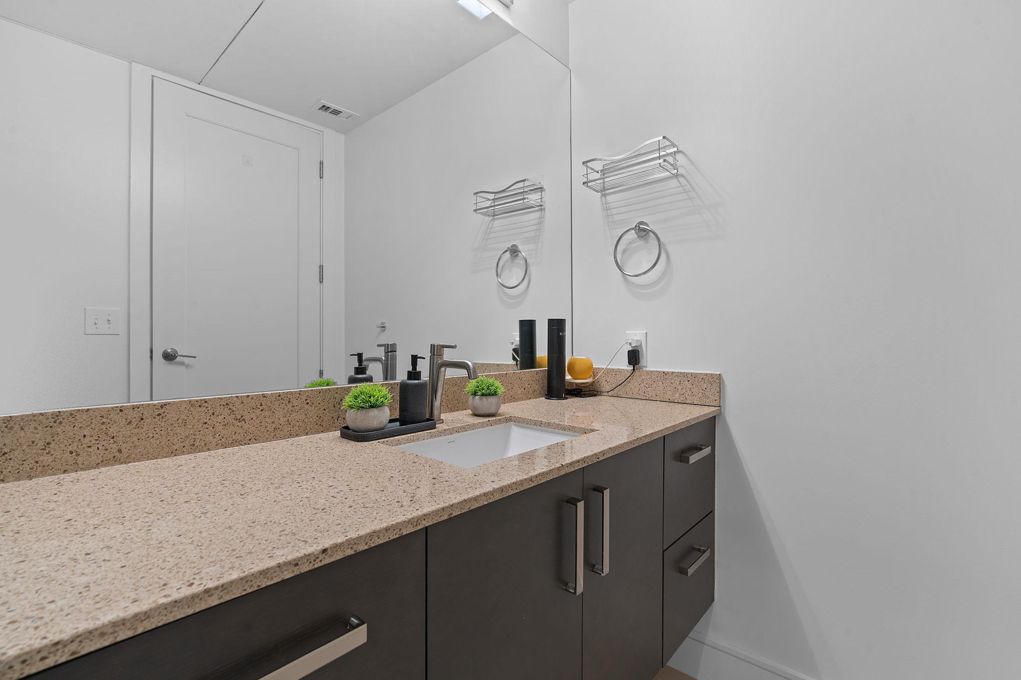 222 West Ave # 2911