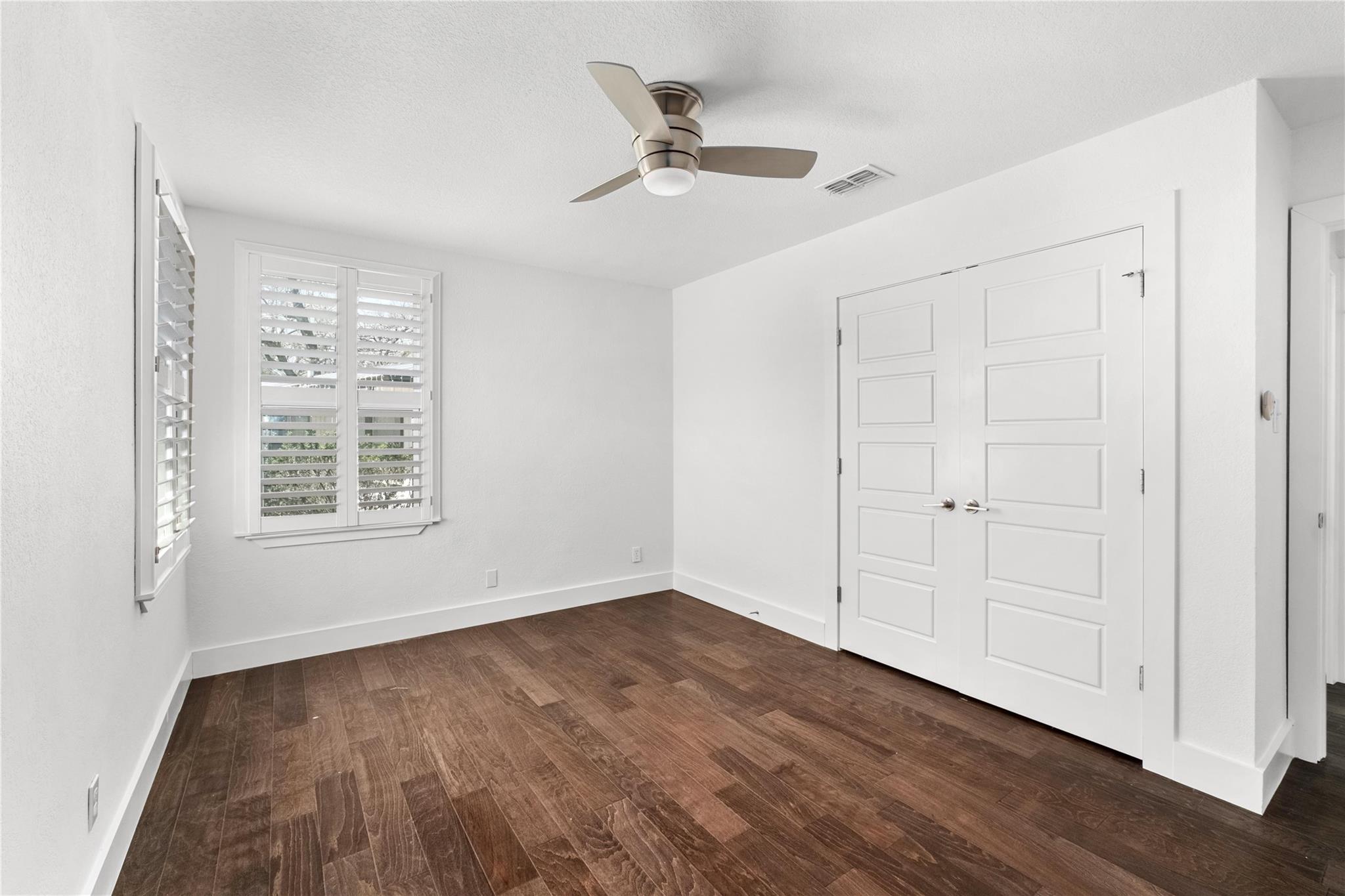 6414 Kenilworth DR