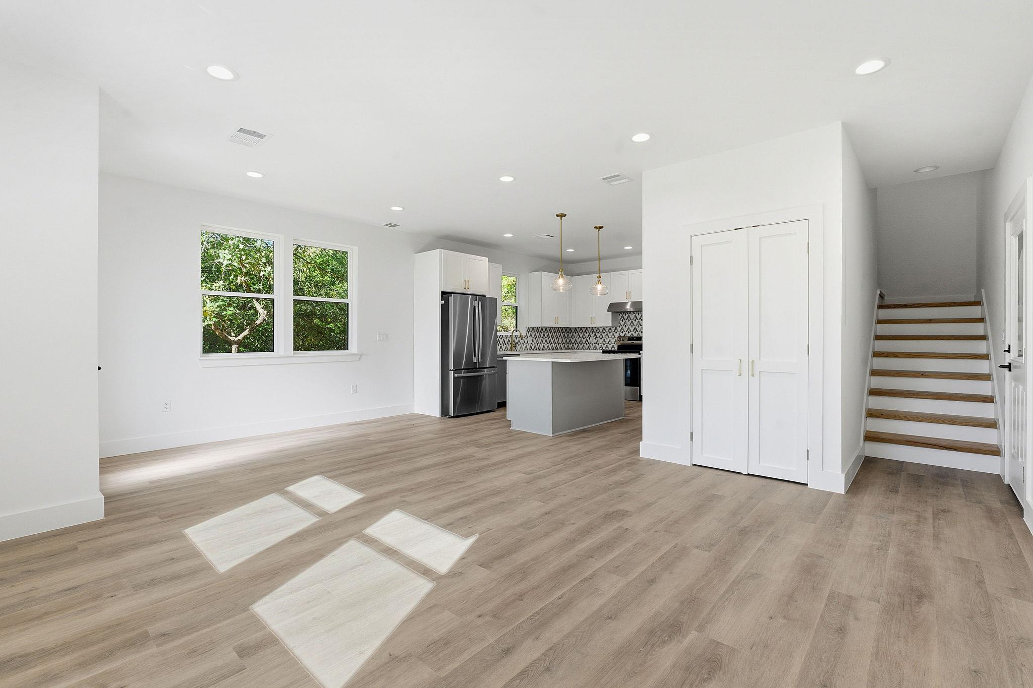 143 Onini CT