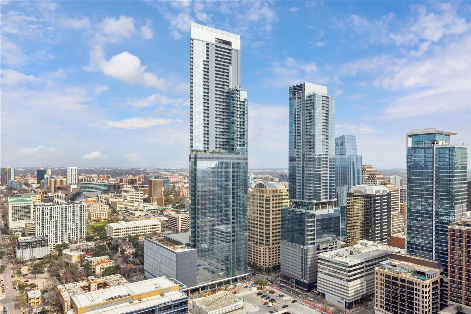 360 Nueces ST # 4209