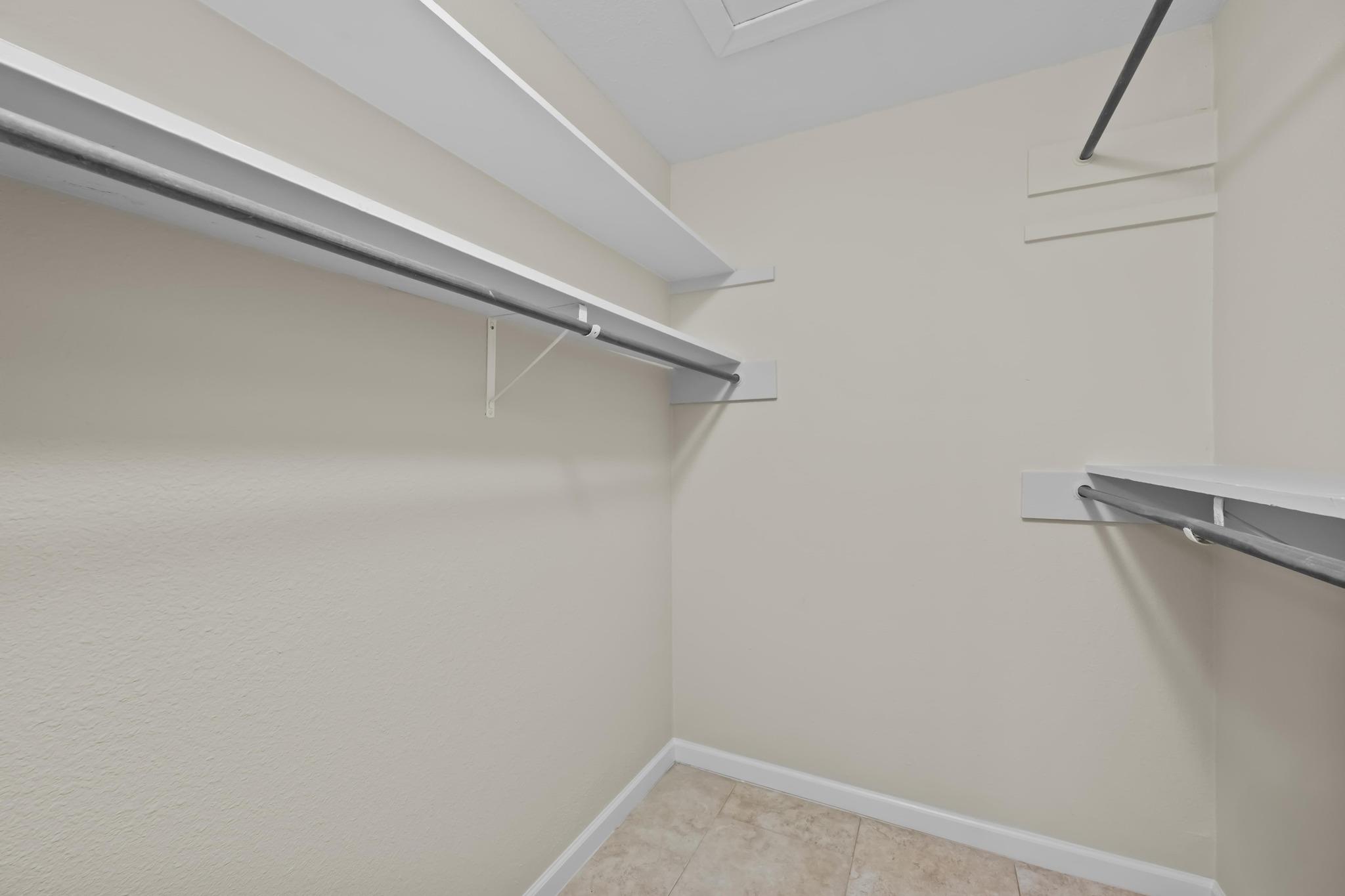 3102 Glen Ora ST # 102