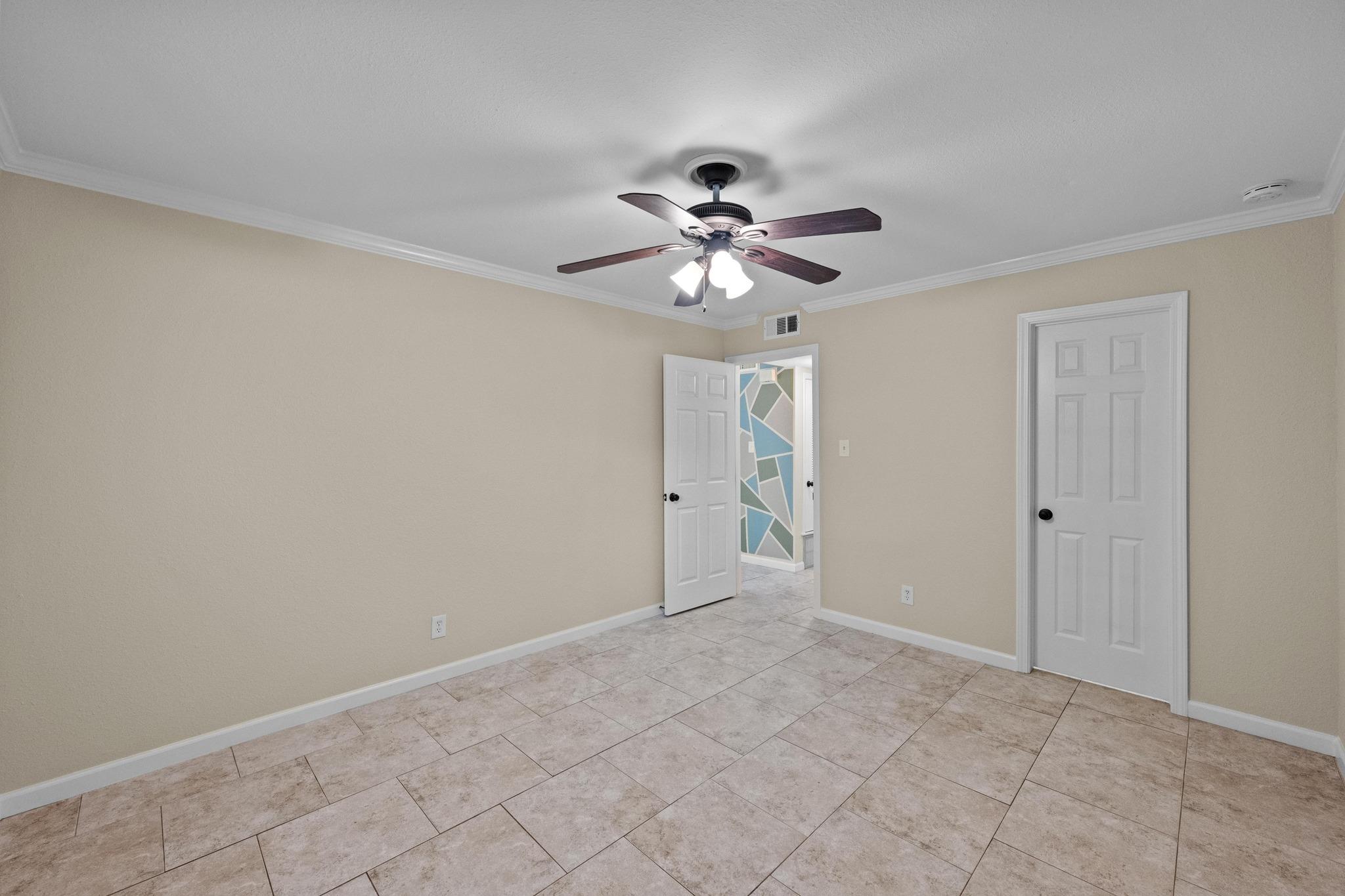 3102 Glen Ora ST # 102