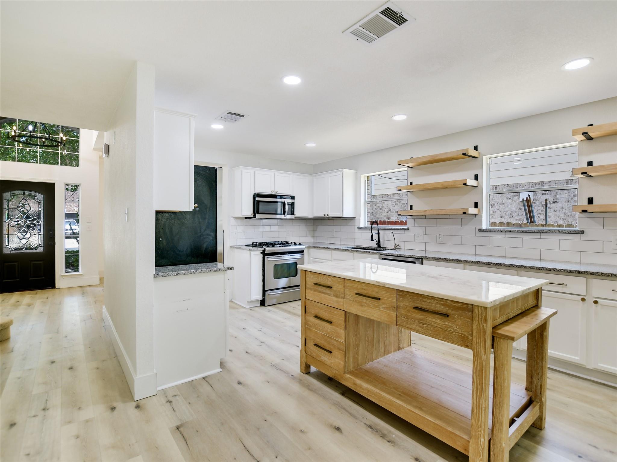 4109 Moss Hollow DR