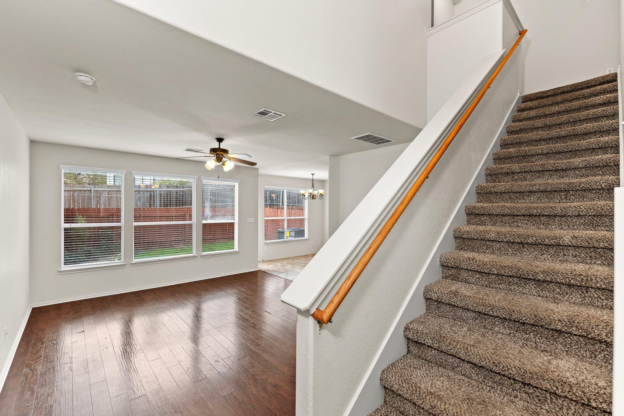 2410 Great Oaks DR # 202