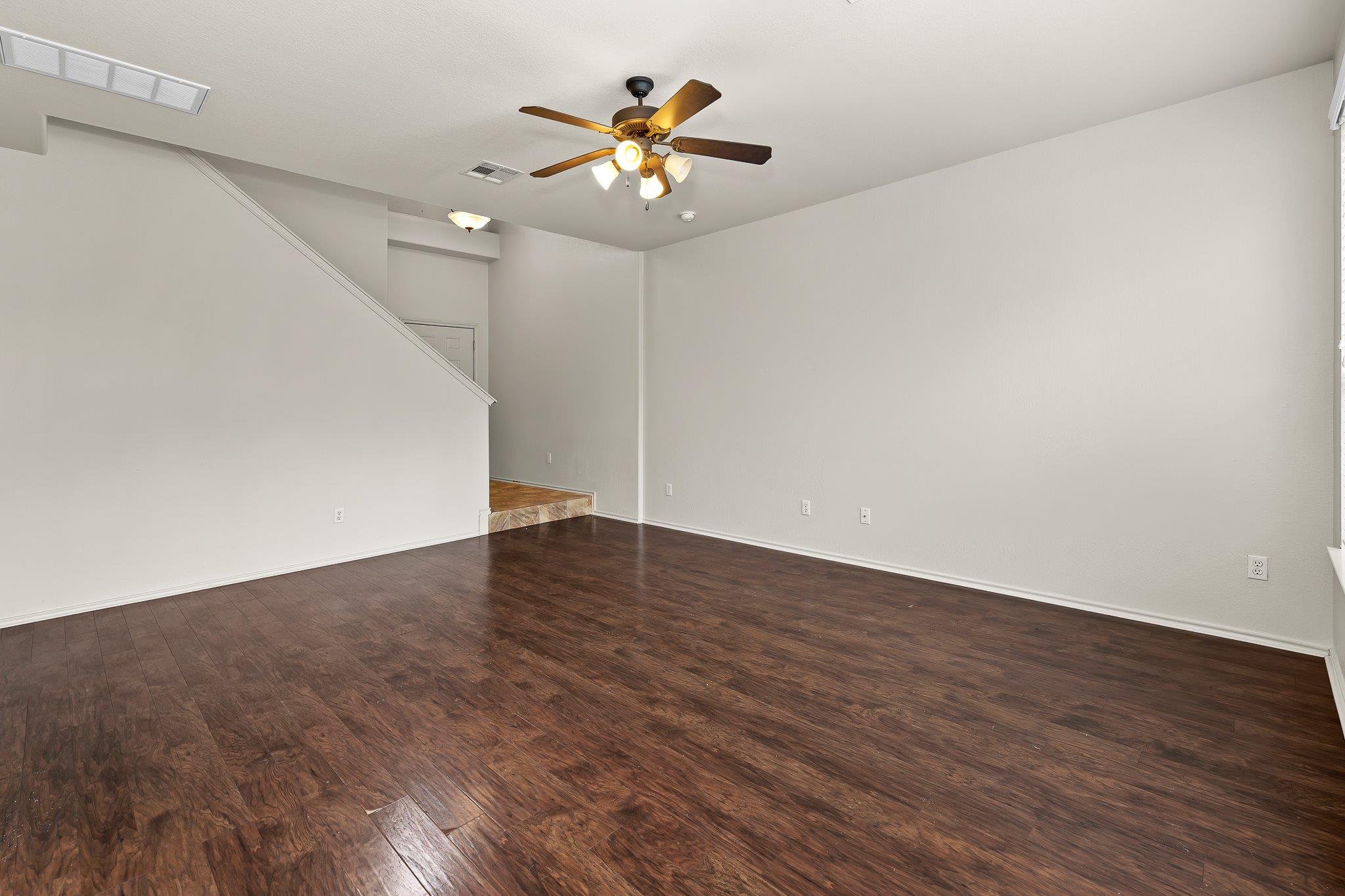 2410 Great Oaks DR # 202